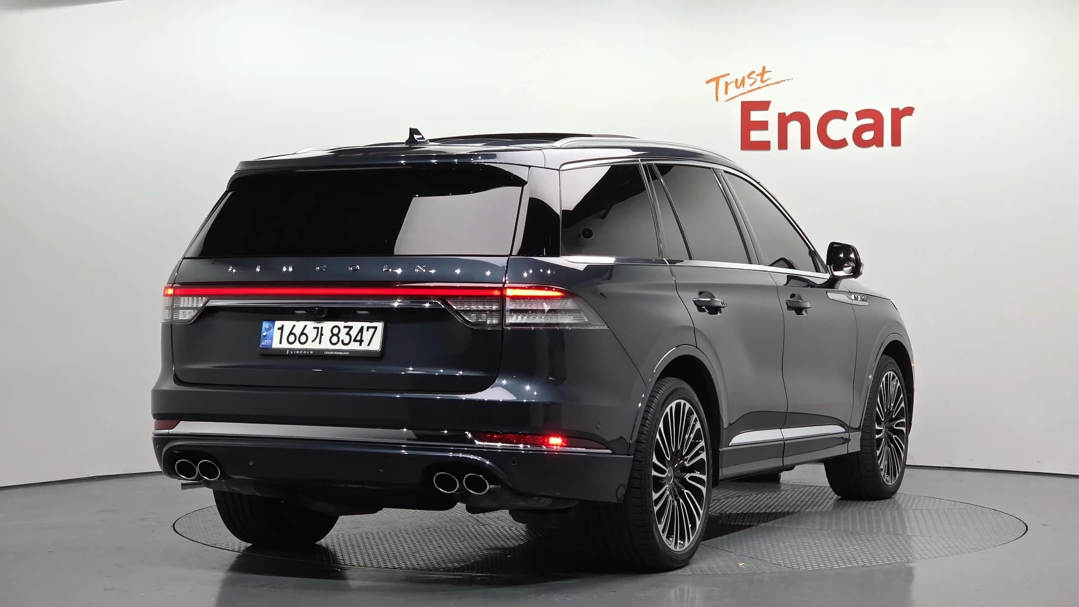 Lincoln AVIATOR 3.0 Black Label AWD, 2022 г. 48583 км. — фото 2