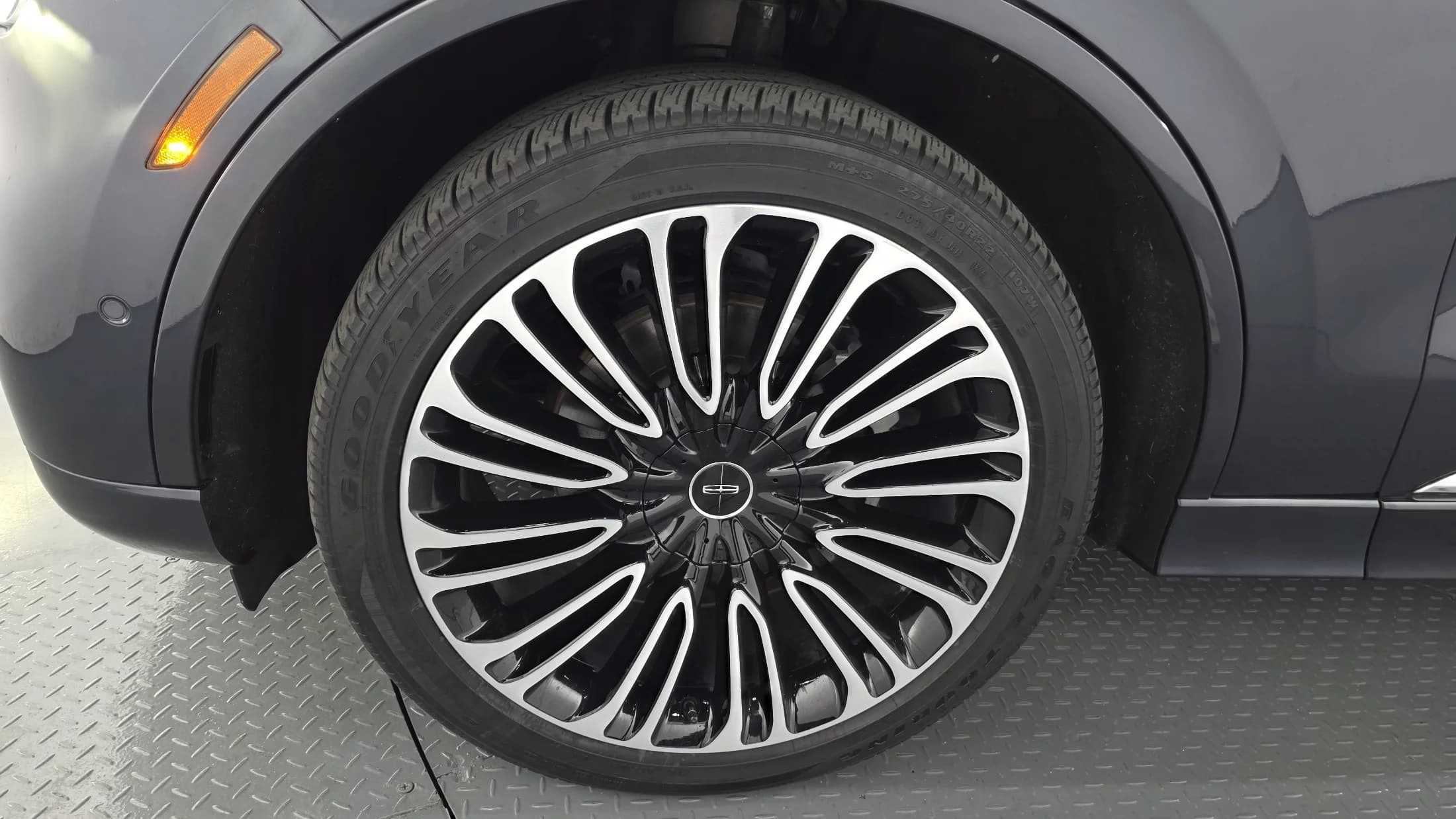 Lincoln AVIATOR 3.0 Black Label AWD, 2022 г. 48583 км. — фото 5