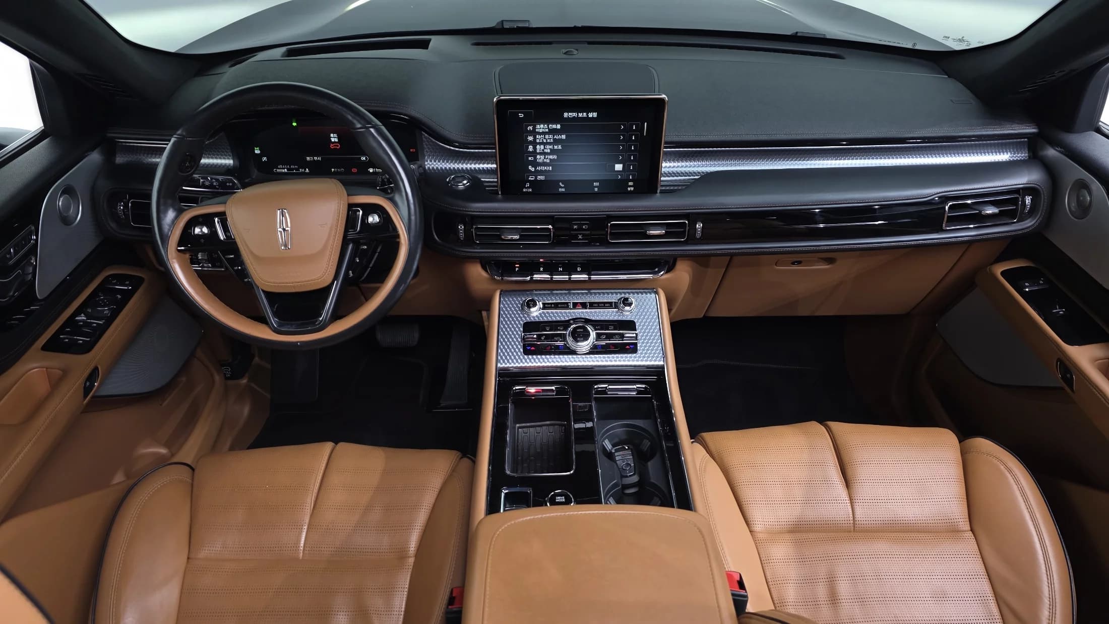 Lincoln AVIATOR 3.0 Black Label AWD, 2022 г. 48583 км. — фото 7