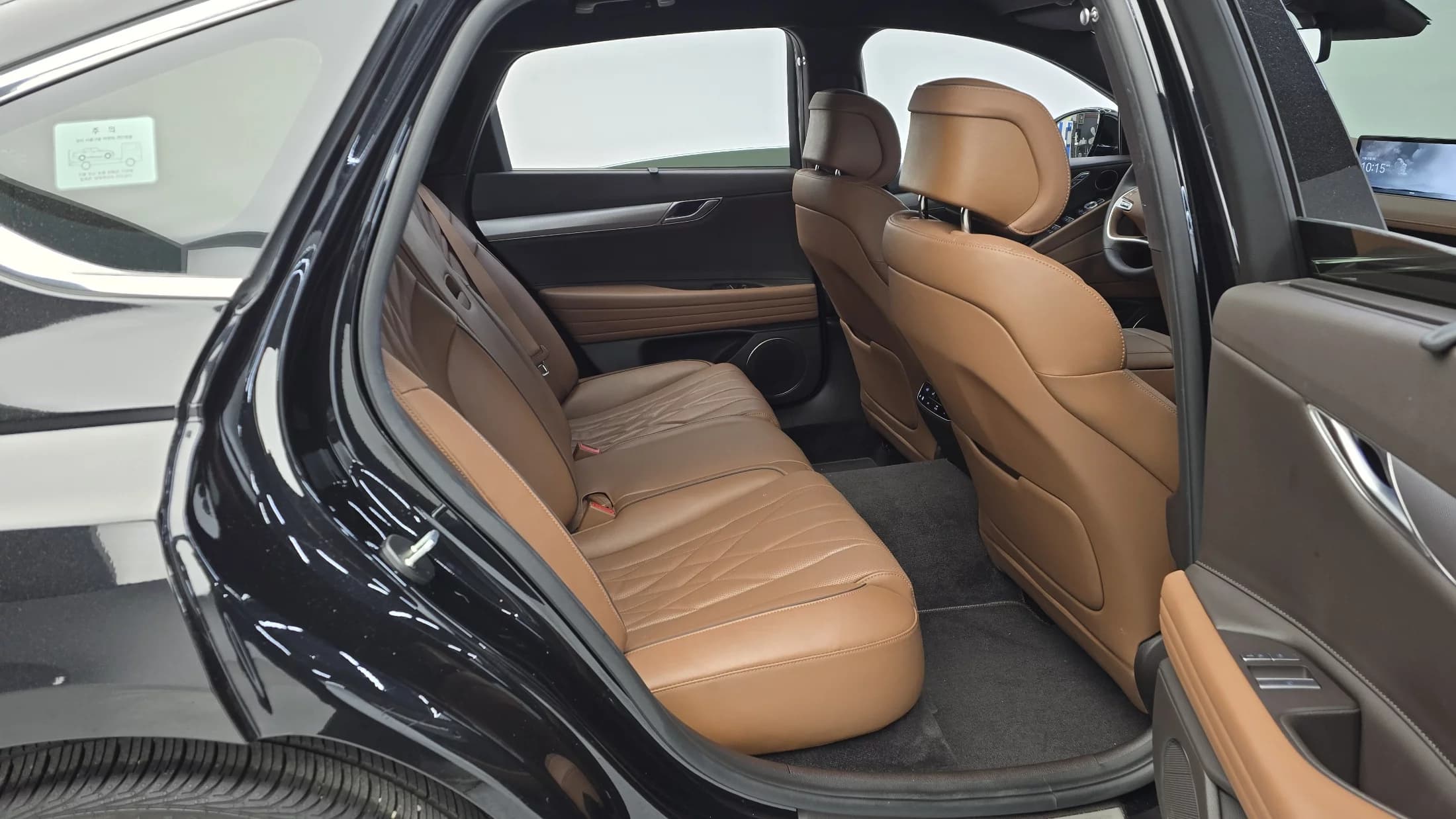Genesis G80 Gasoline 2.5 Turbo AWD, 2023 г. 11041 км. — фото 12
