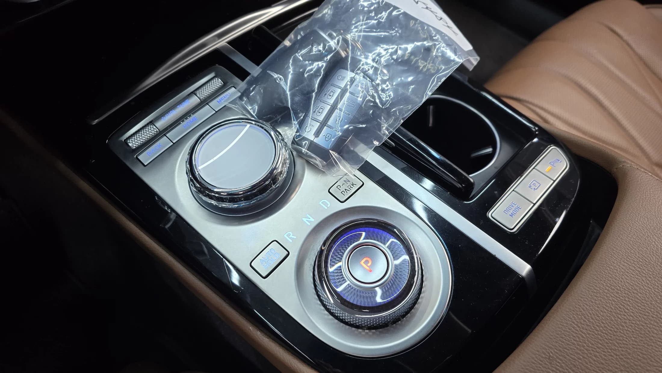 Genesis G80 Gasoline 2.5 Turbo AWD, 2023 г. 11041 км. — фото 9