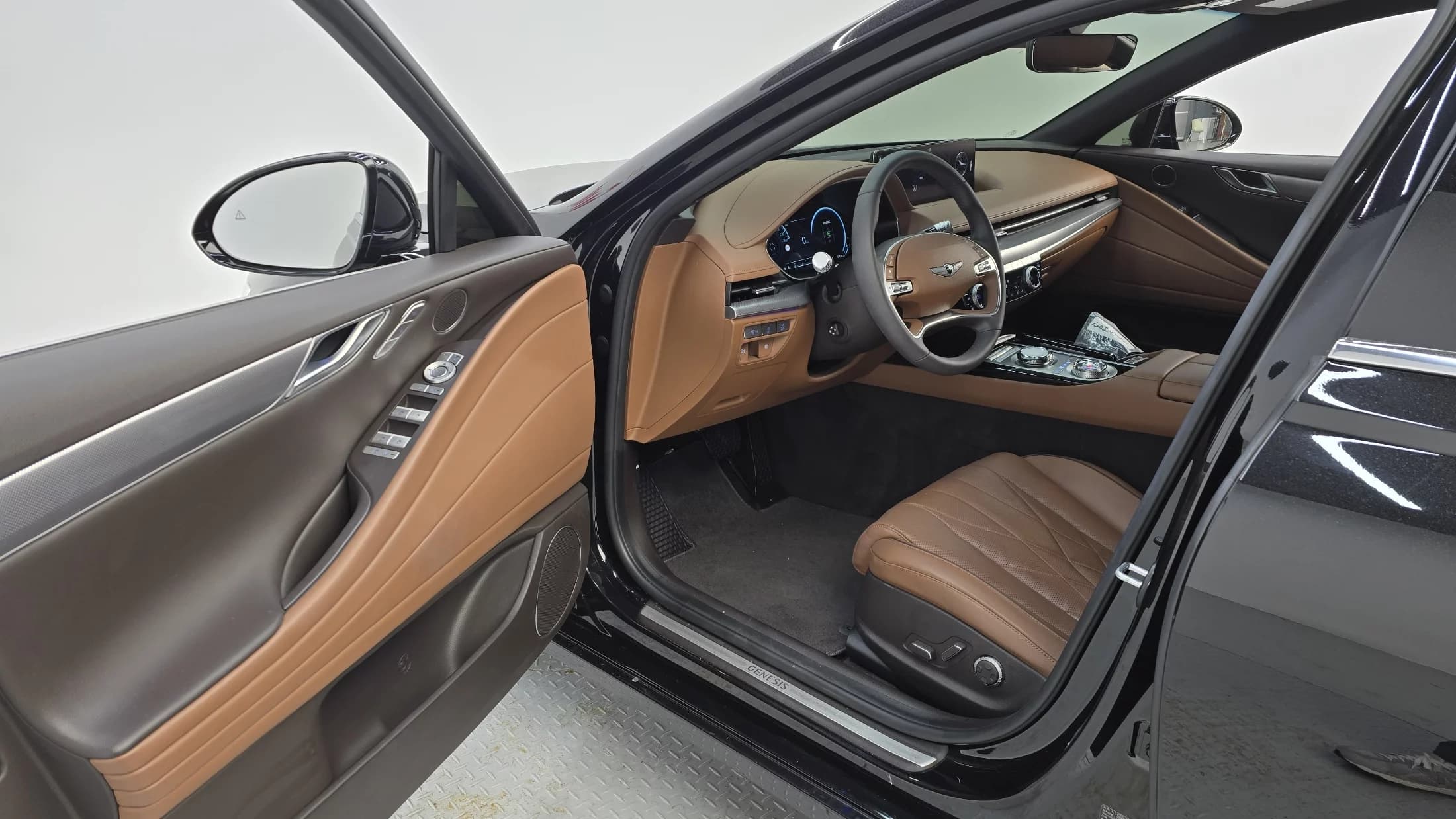 Genesis G80 Gasoline 2.5 Turbo AWD, 2023 г. 11041 км. — фото 10