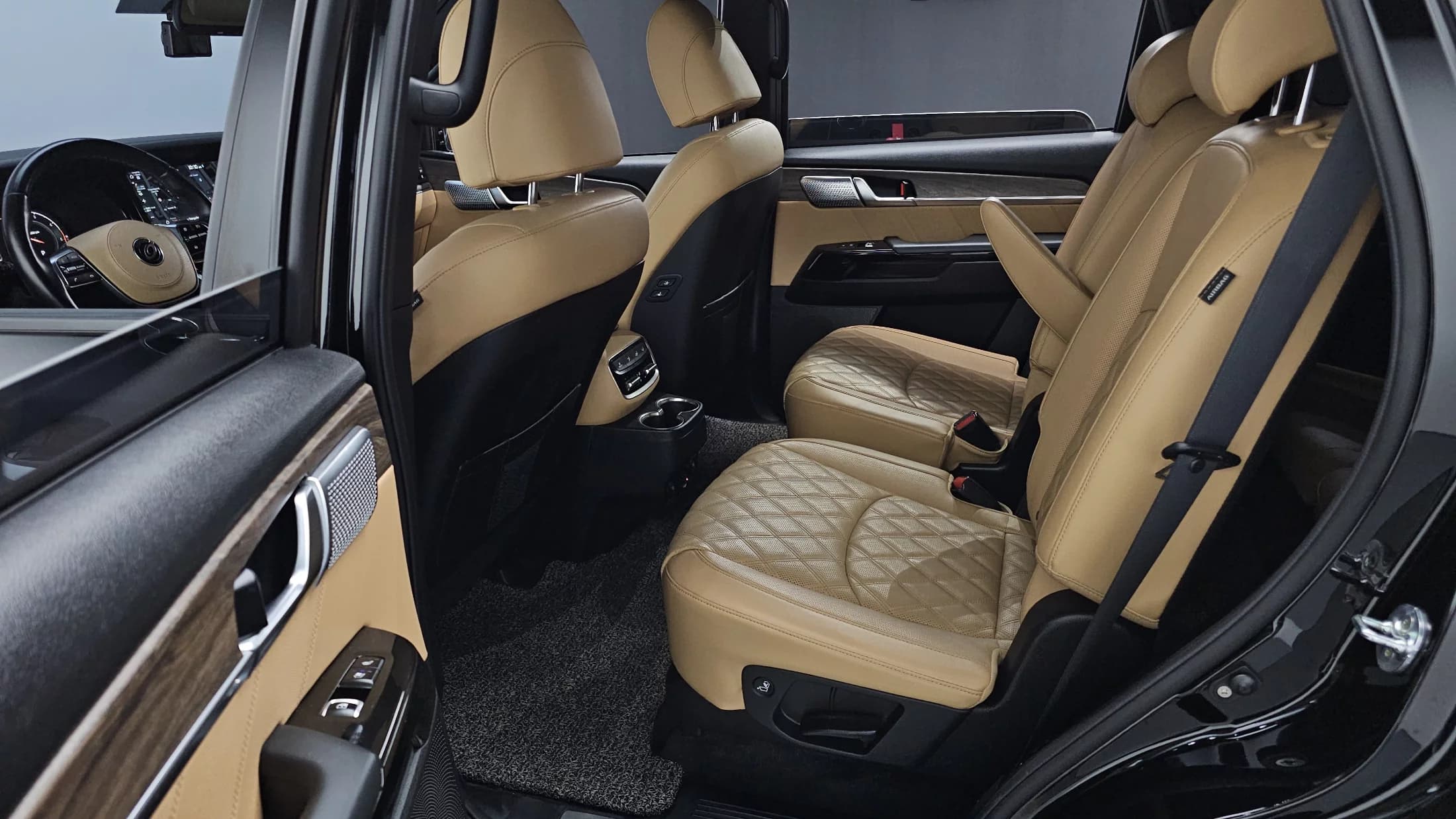 Kia Mohave Diesel 3.0 4WD 6-Seater Masters, 2021 г. 56890 км. — фото 12
