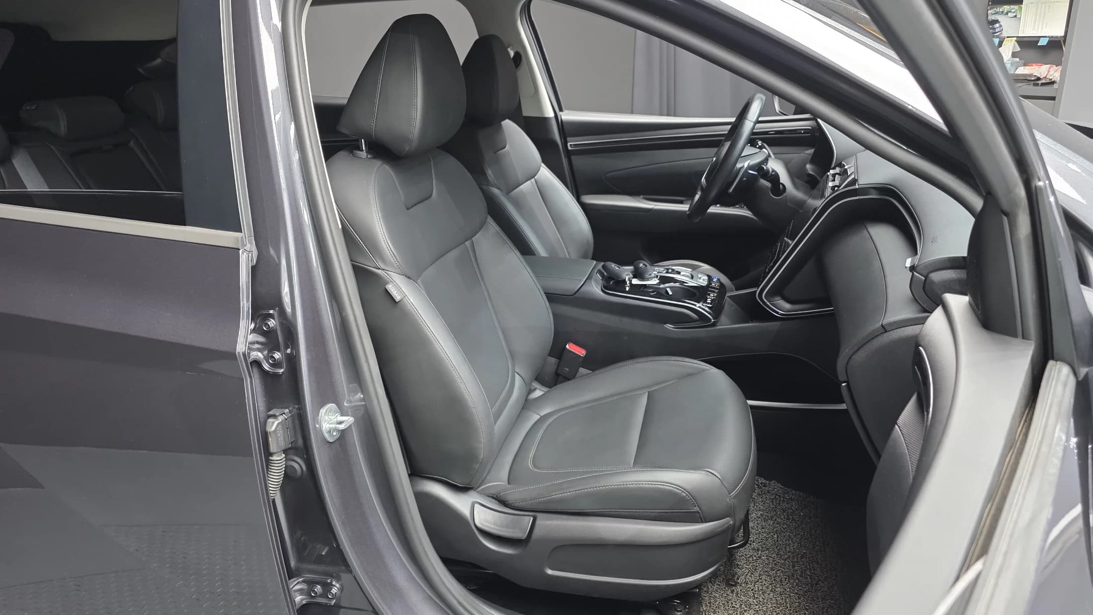 Hyundai Tucson Gasoline 1.6 Turbo 2WD Modern, 2021 г. 45905 км. — фото 12