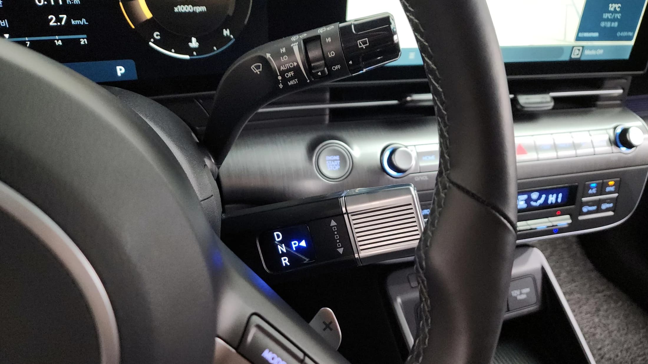 Hyundai Kona Gasoline 1.6 Turbo 2WD Inspiration, 2023 г. 14638 км. — фото 9