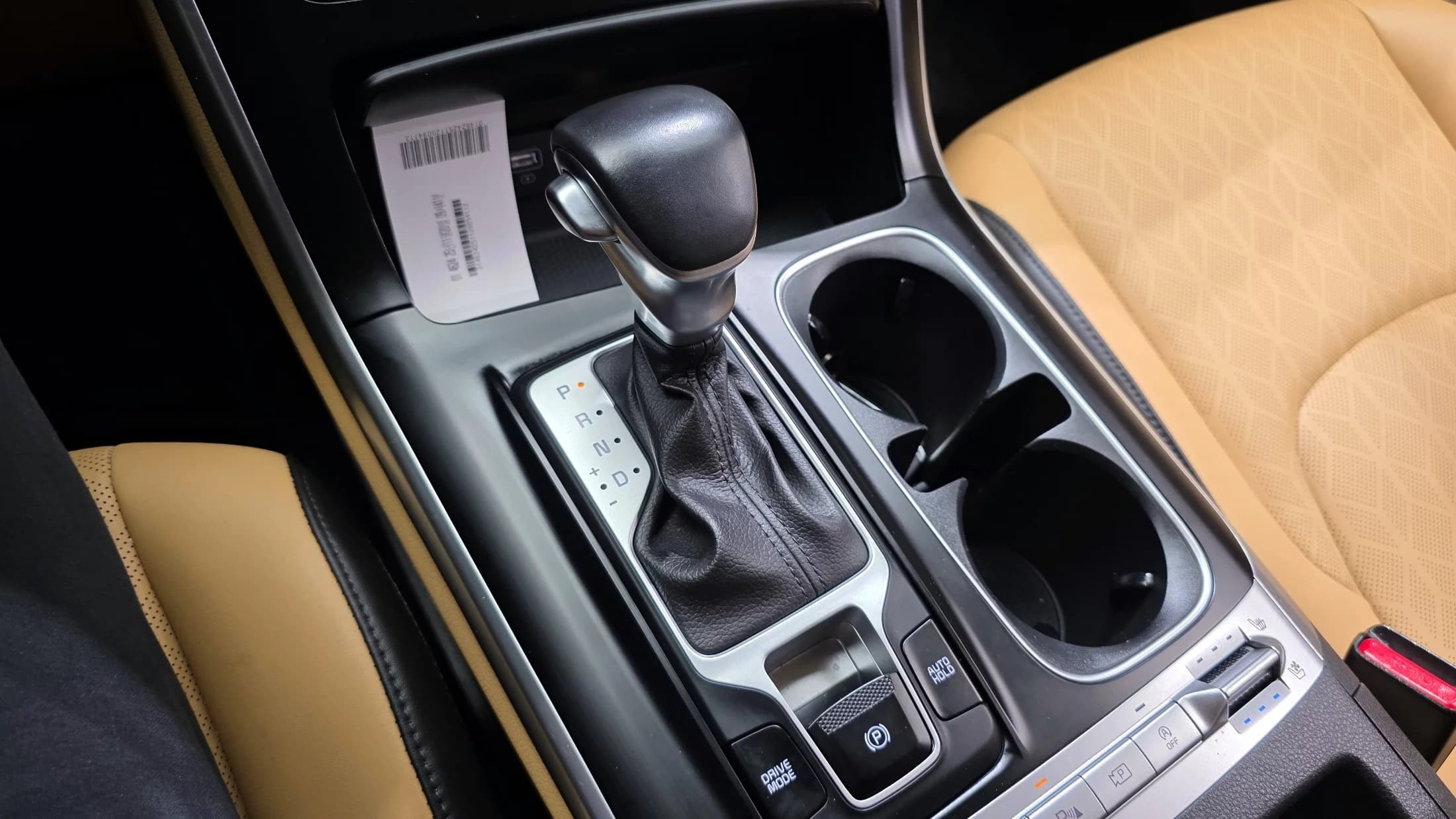 Kia Carnival 11-Seater Prestige, 2023 г. 32574 км. — фото 9