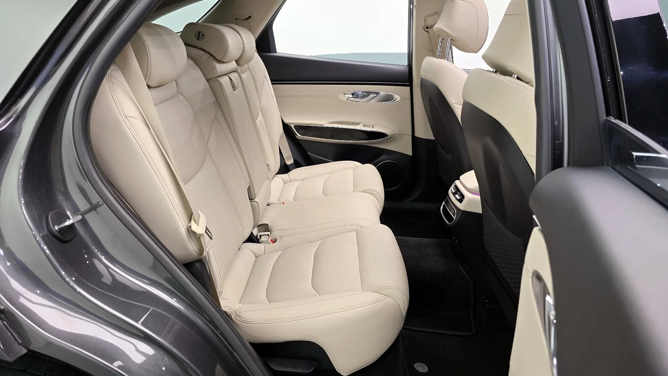 Genesis GV70 2.5T Gasoline AWD, 2021 г. 44083 км. — фото 12