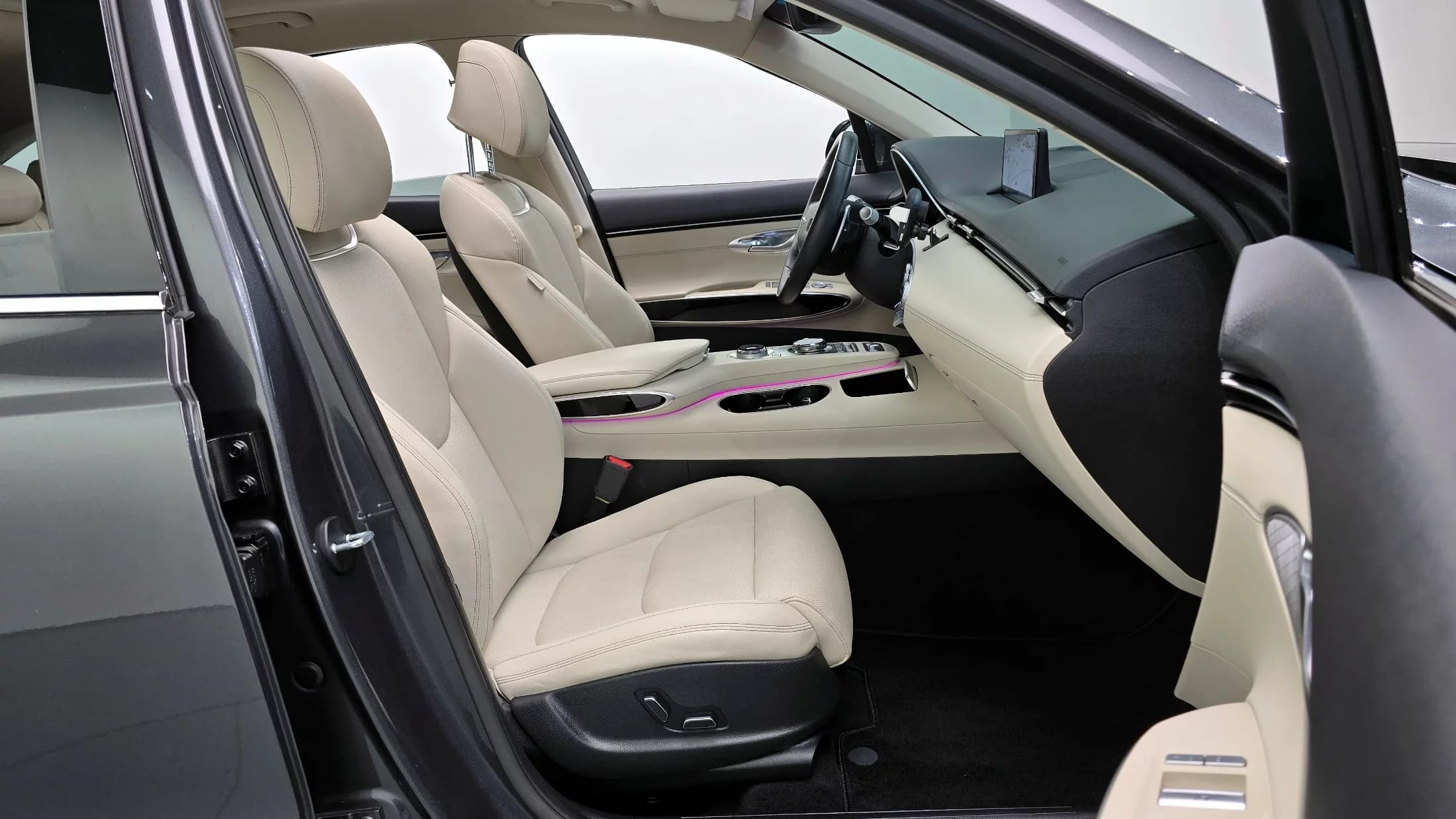 Genesis GV70 2.5T Gasoline AWD, 2021 г. 44083 км. — фото 10