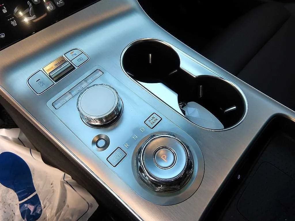 Genesis GV70 2.5T Gasoline AWD, 2024 г. 31791 км. — фото 10