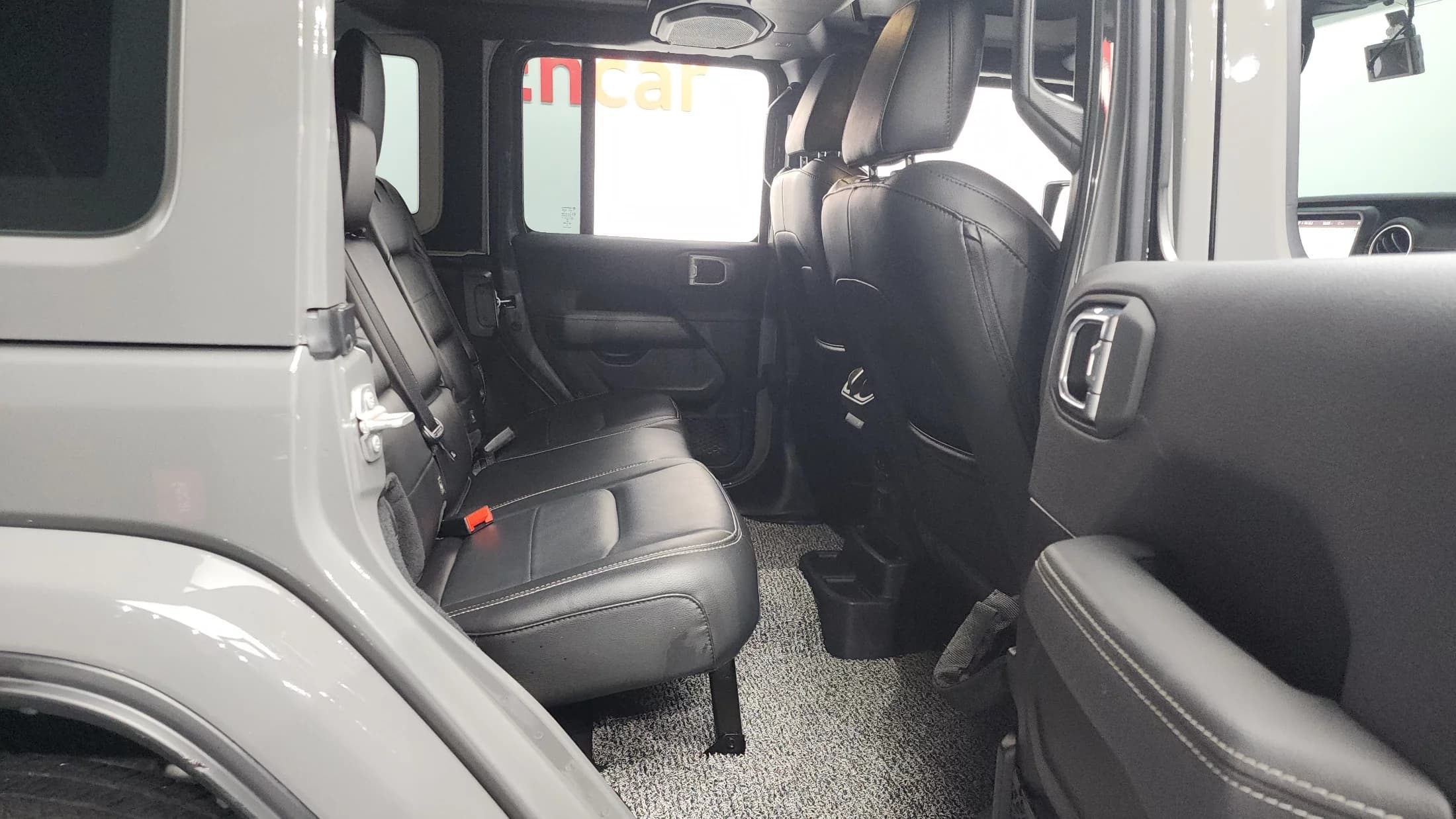 Jeep WRANGLER 2.0 Overland 4Door, 2022 г. 88505 км. — фото 12