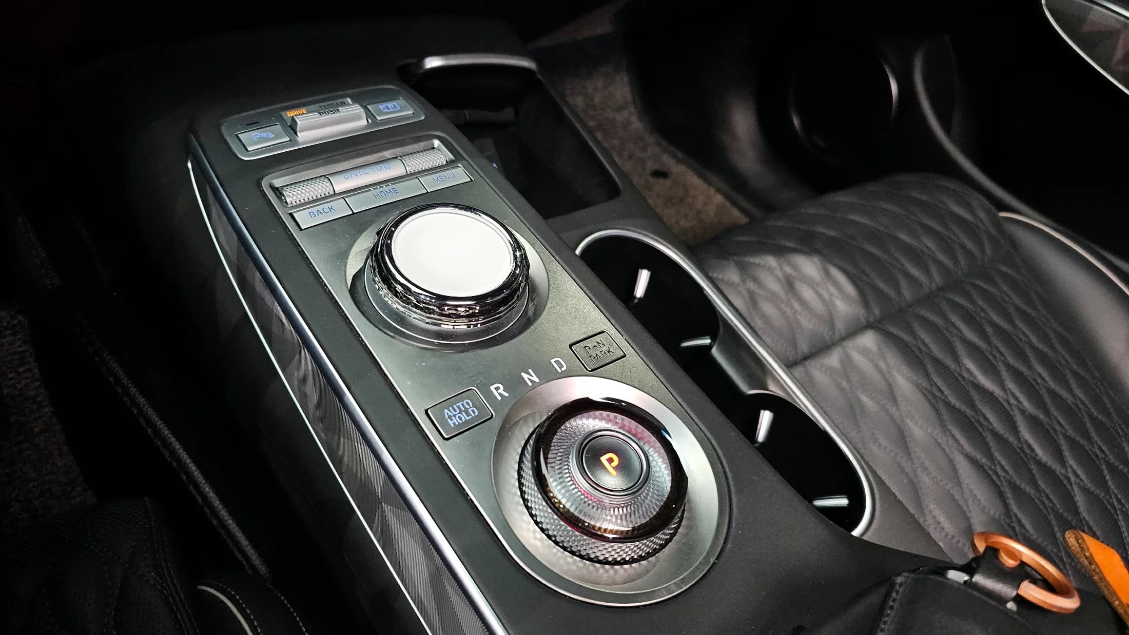 Genesis GV70 2.5T Gasoline AWD, 2023 г. 45064 км. — фото 9
