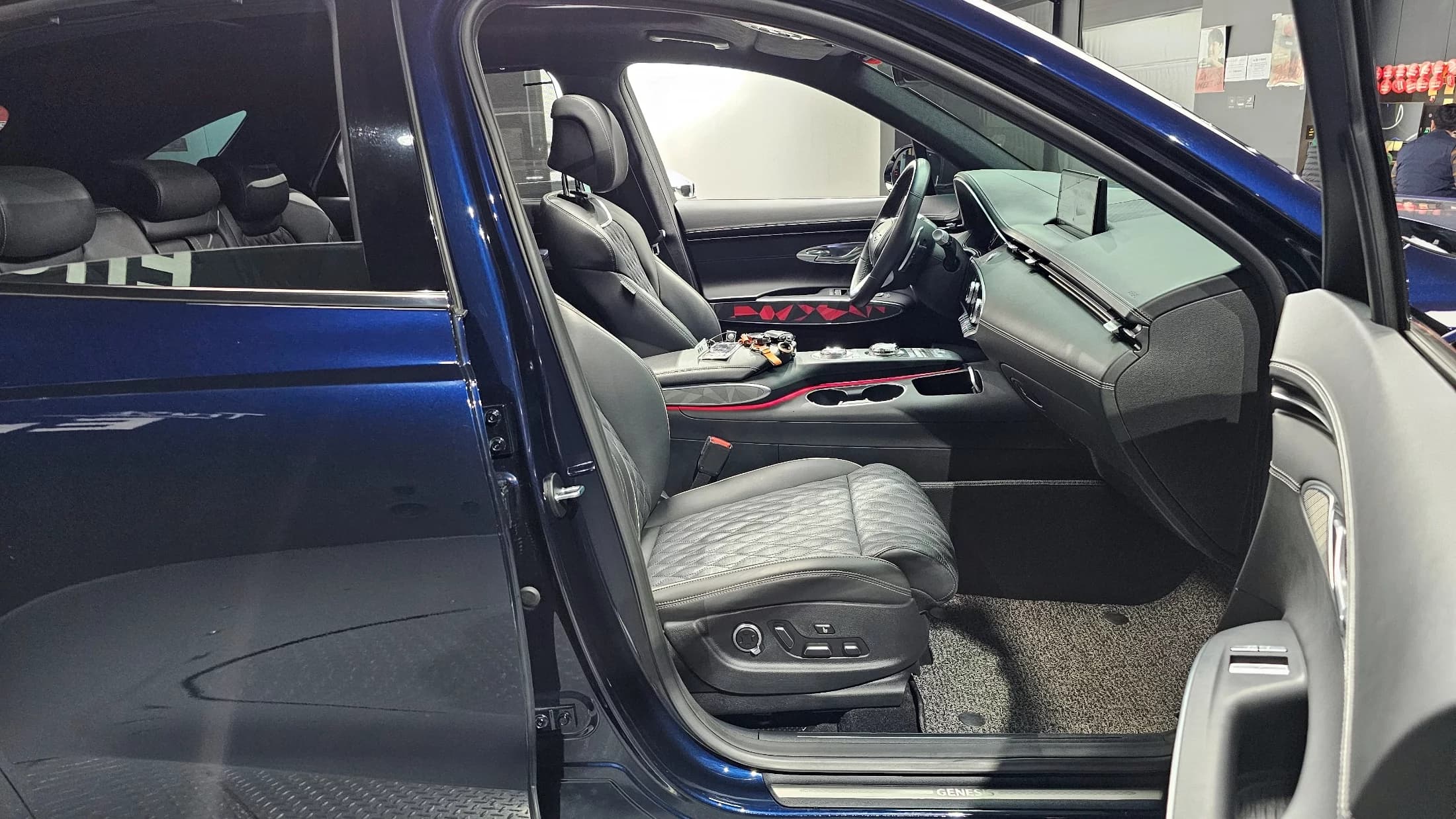 Genesis GV70 2.5T Gasoline AWD, 2023 г. 45064 км. — фото 10