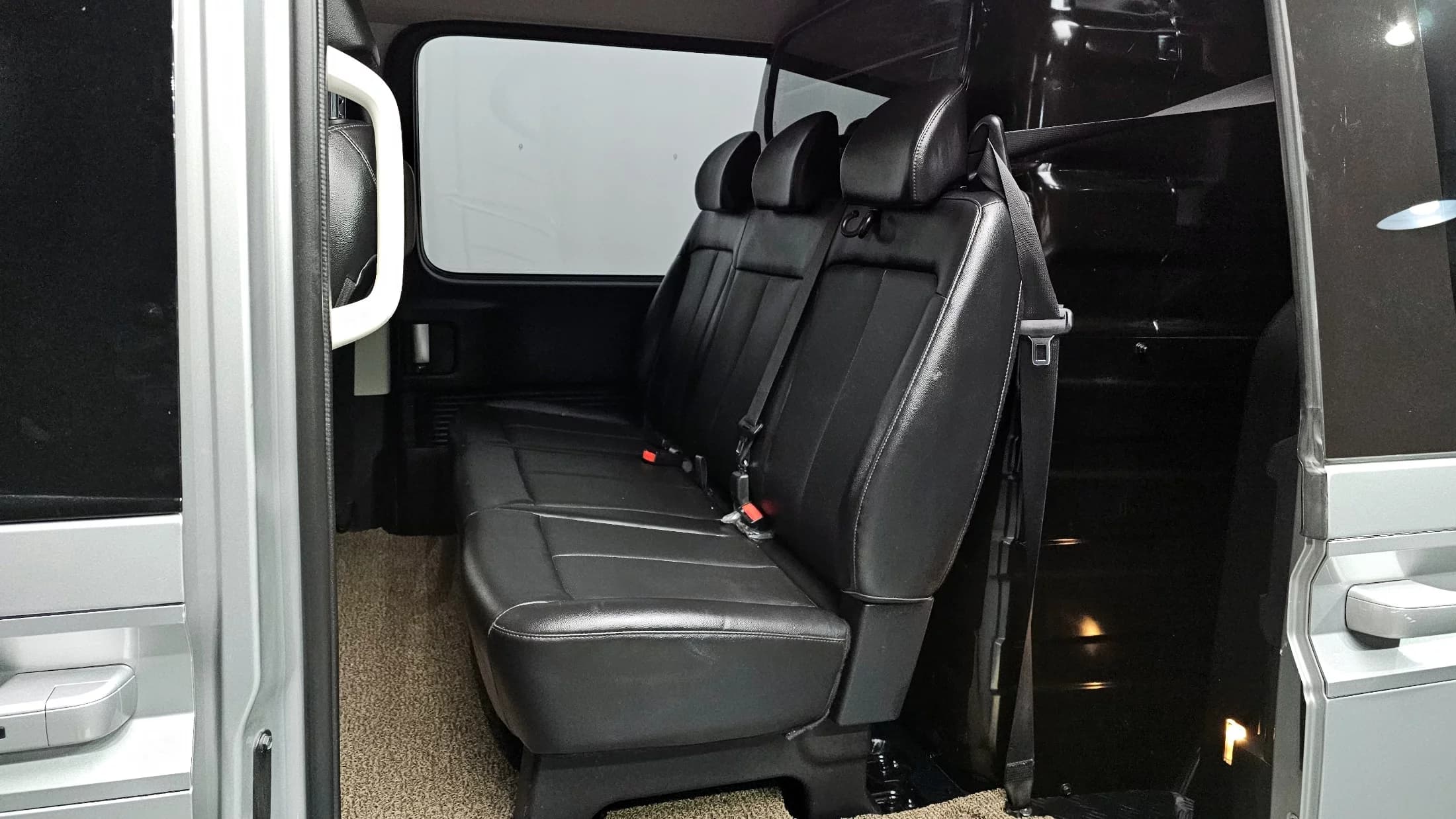 Hyundai Staria Cargo 5-Seater Modern, 2021 г. 99360 км. — фото 12