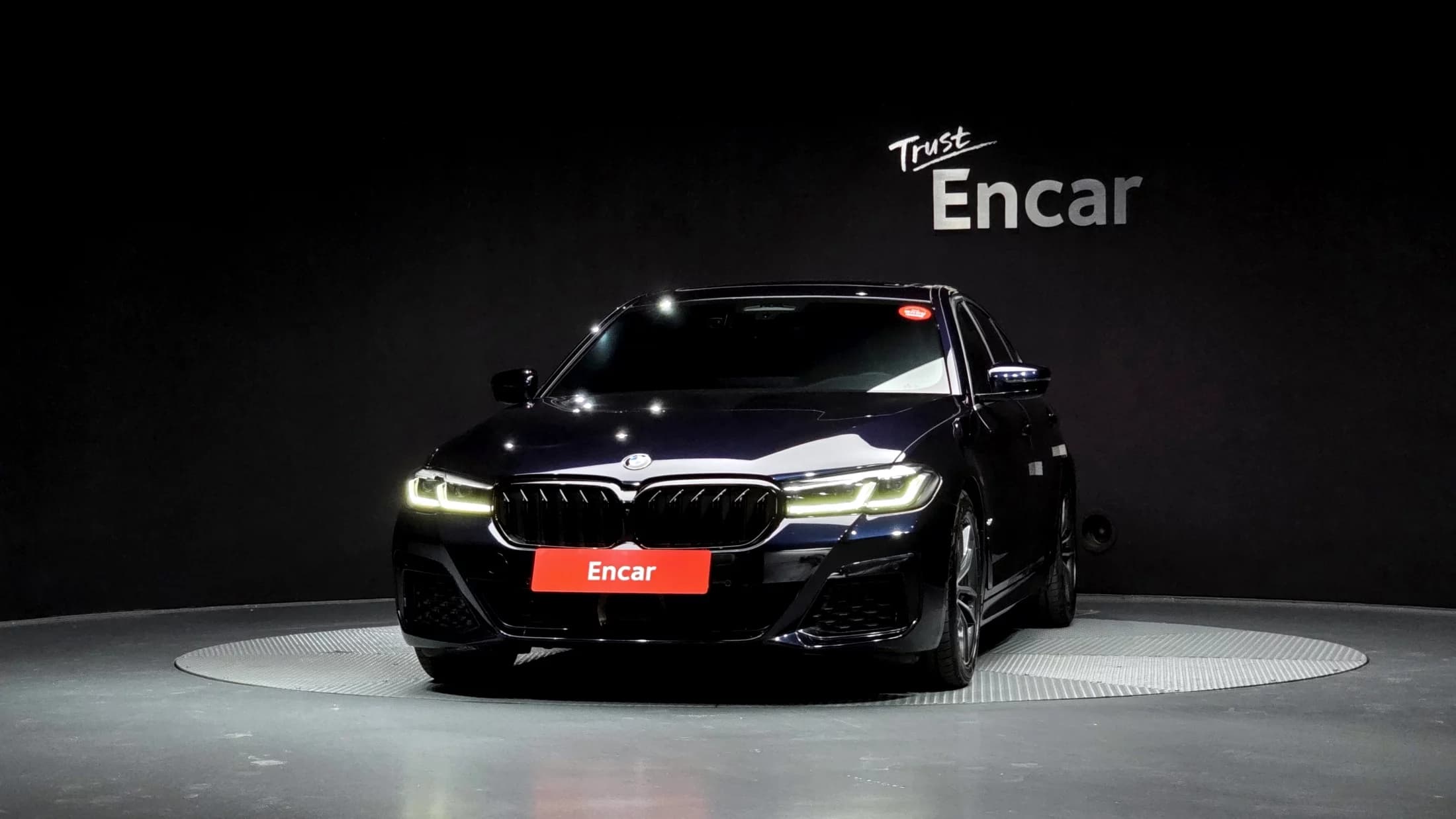 BMW 5-Series 520i M Sport, 2022 г. 60881 км. — фото 3