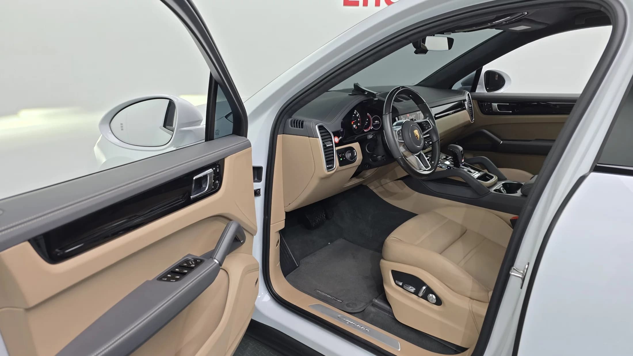 Porsche CAYENNE 3.0 Coupe, 2021 г. 15139 км. — фото 10
