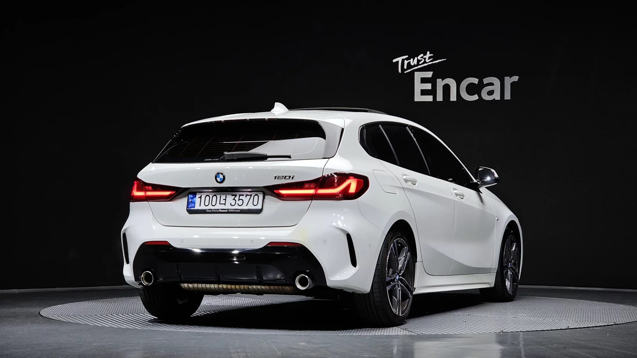 BMW 1-Series 120i M Sports, 2023 г. 23859 км. — фото 2