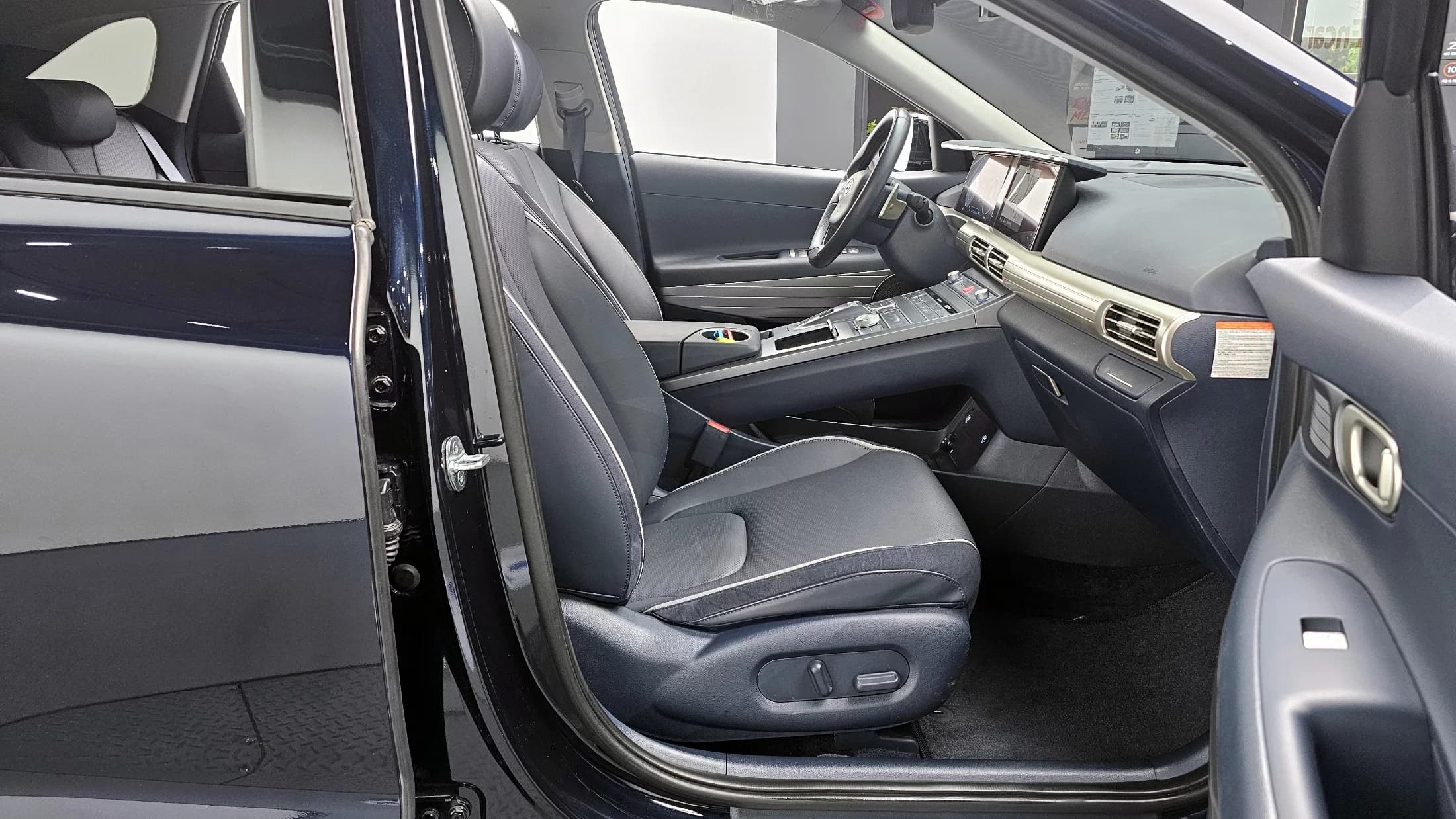 Hyundai Nexo Premium, 2022 г. 55075 км. — фото 11
