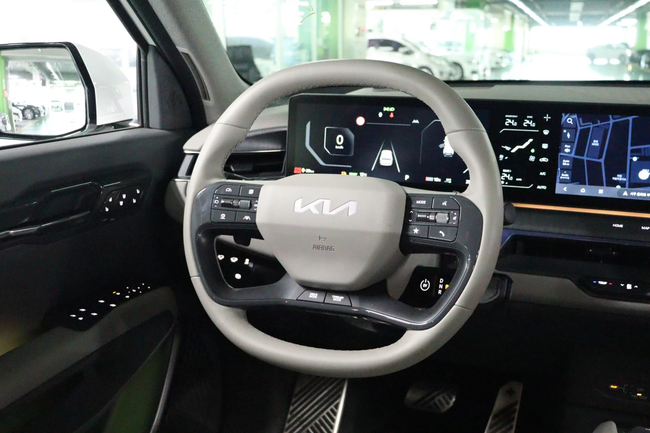 Kia EV9 Long Range 4WD Earth, электромобиль, 2023 г. 26046 км. — фото 13
