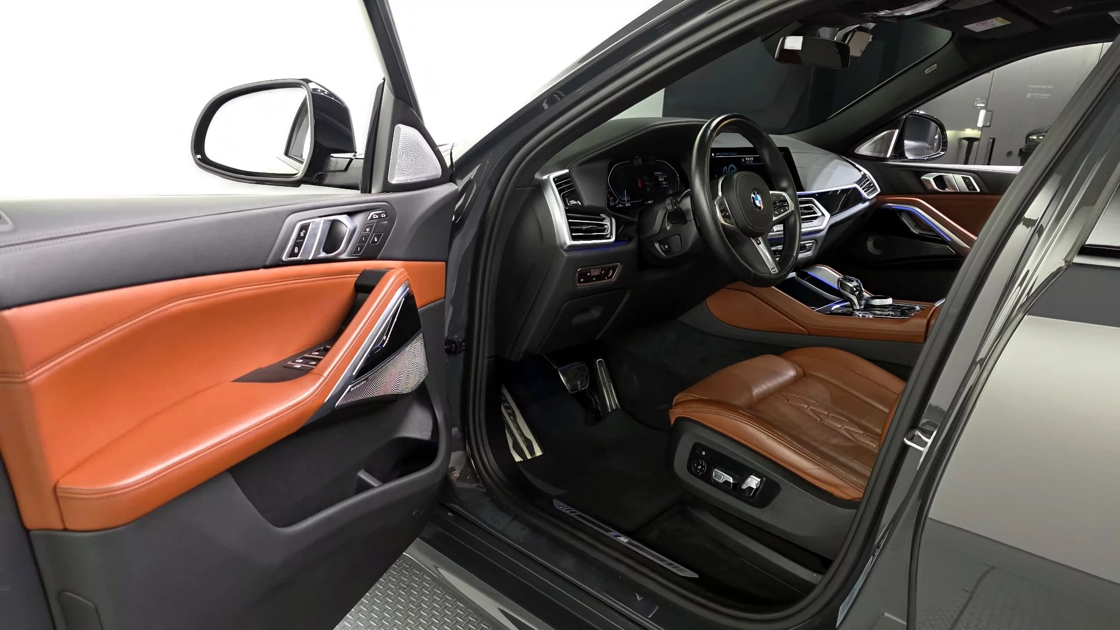 BMW X6 xDrive40d M Sport Online Exclusive, 2023 г. 56654 км. — фото 10