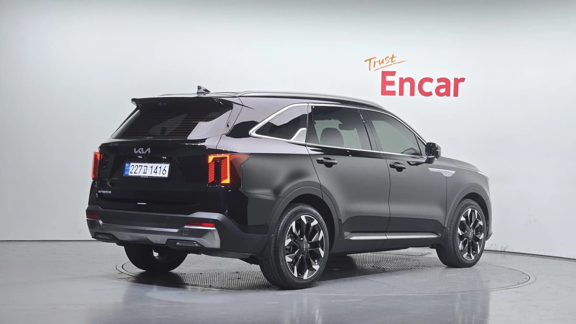 Kia Sorento Gasoline 2.5T 2WD Signature, 2024 г. 21182 км. — фото 2