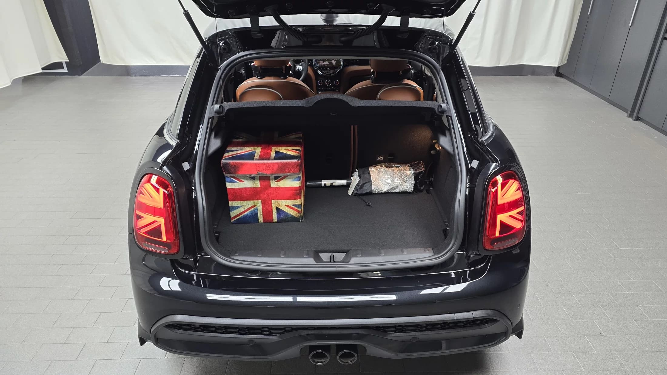 MINI Cooper 5Door Classic Third Generation, 2023 г. 21087 км. — фото 20