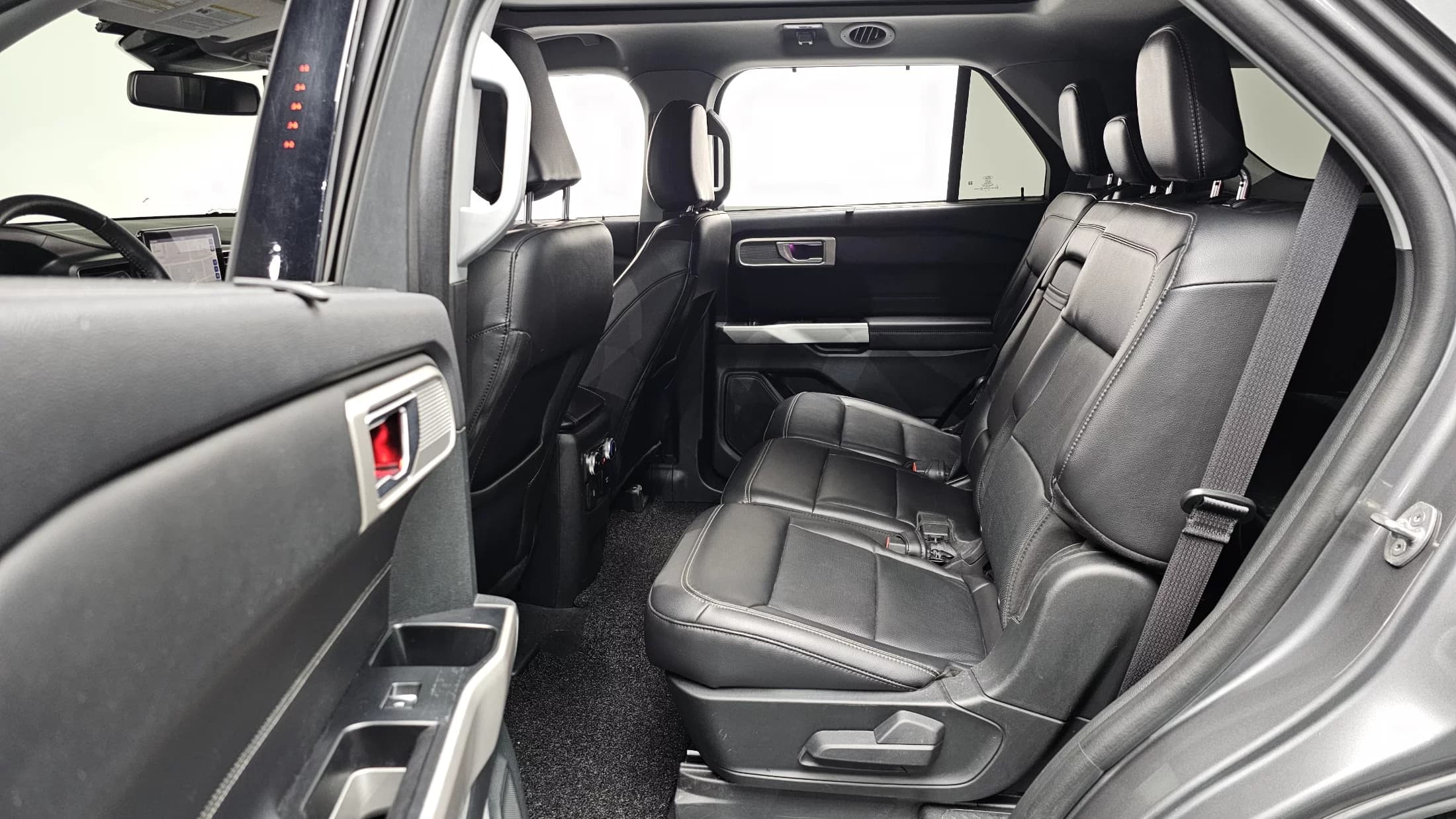 Ford EXPLORER 2.3 LimIted 4WD, 2023 г. 18230 км. — фото 12