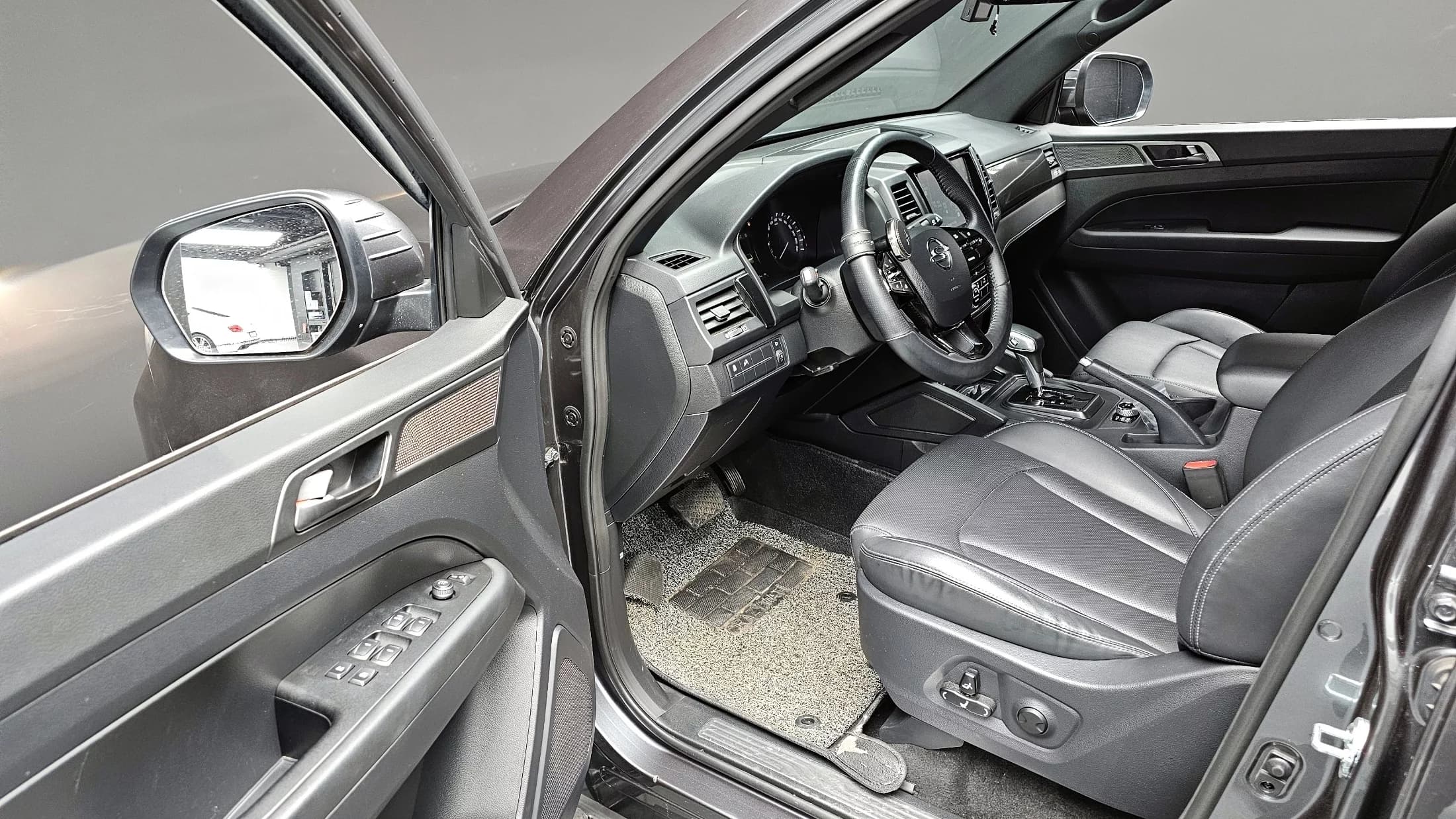 SsangYong Rexton Diesel 2.2 4WD Prestige, 2021 г. 24447 км. — фото 12