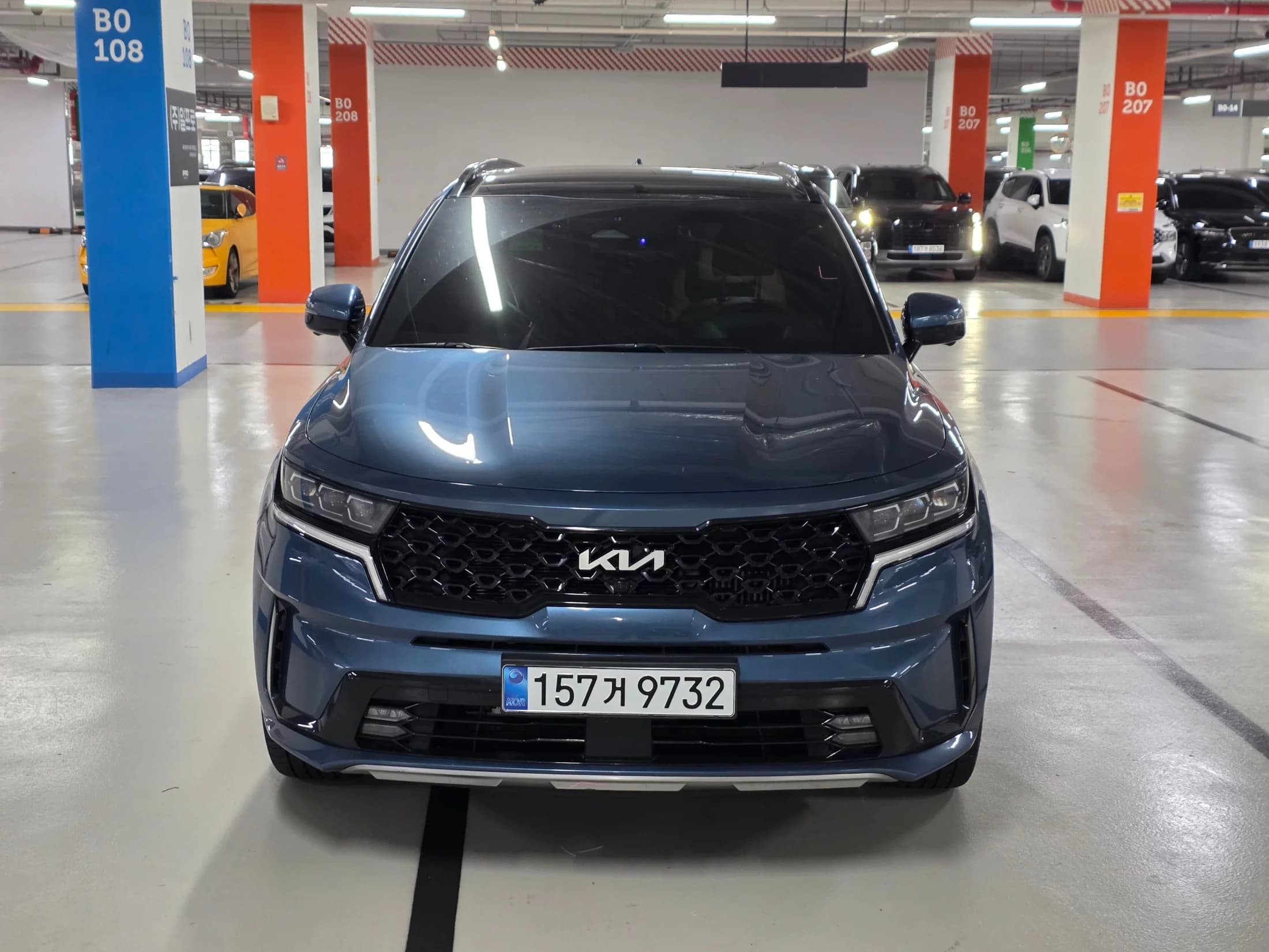 Kia Sorento HEV 1.6 4WD Gravity, гибрид, 2023 г. 90047 км. — фото 2
