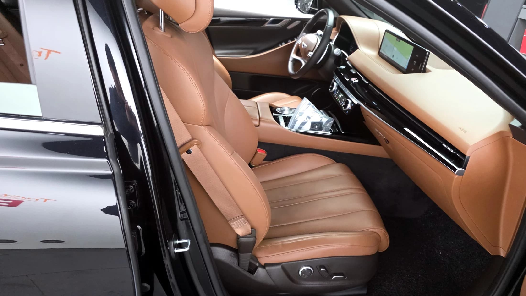 Genesis G80 Gasoline 3.5 Turbo AWD, 2022 г. 79287 км. — фото 12