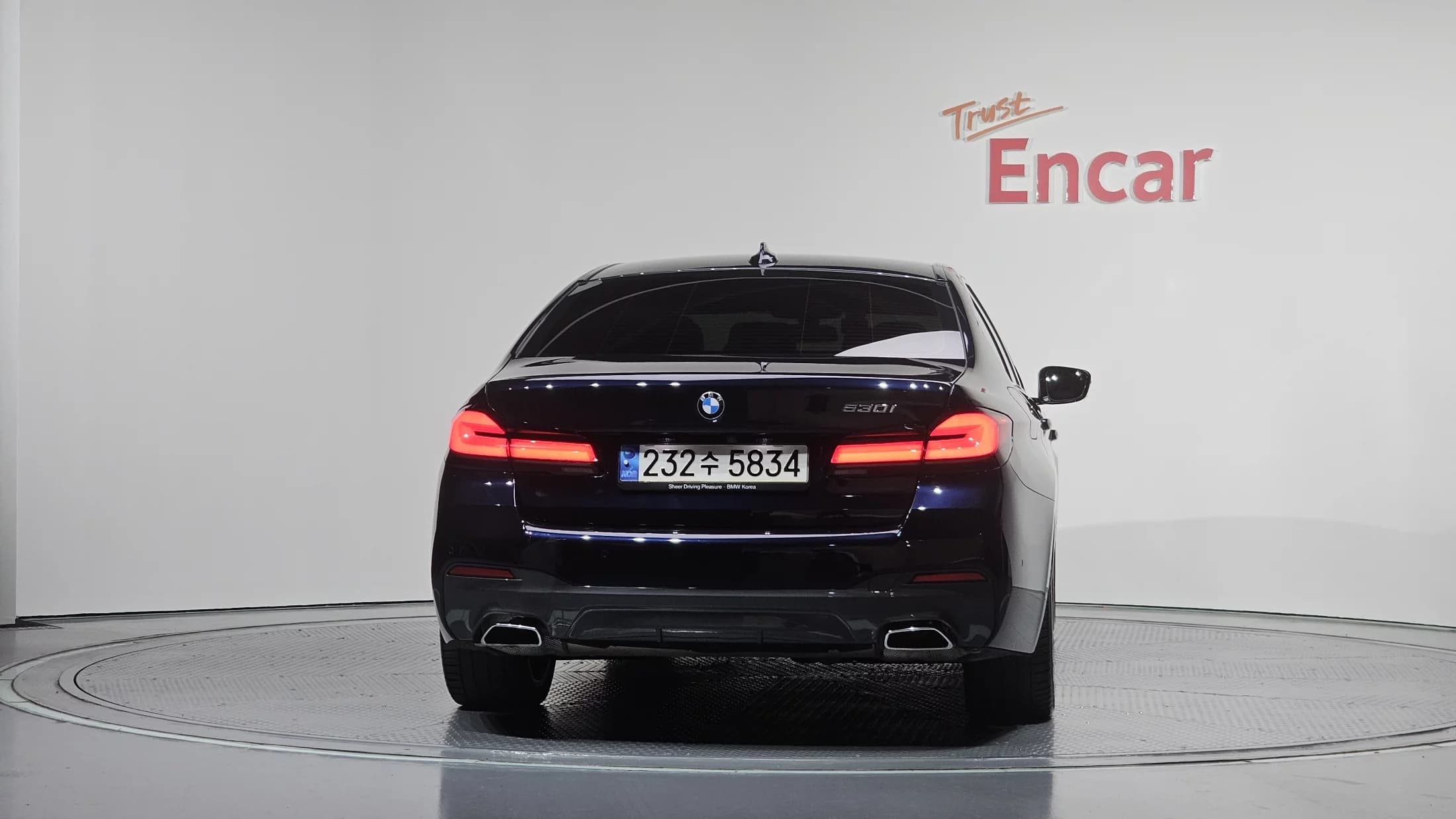 BMW 5-Series 530i M Sport Package, 2023 г. 28822 км. — фото 4