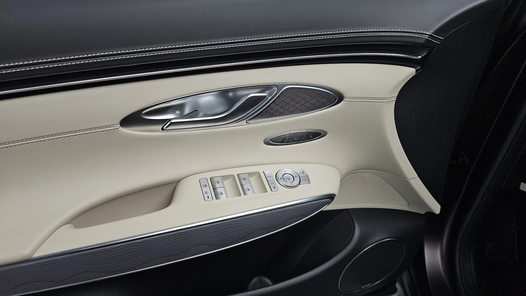 Genesis GV70 2.5T Gasoline AWD, 2023 г. 18416 км. — фото 17