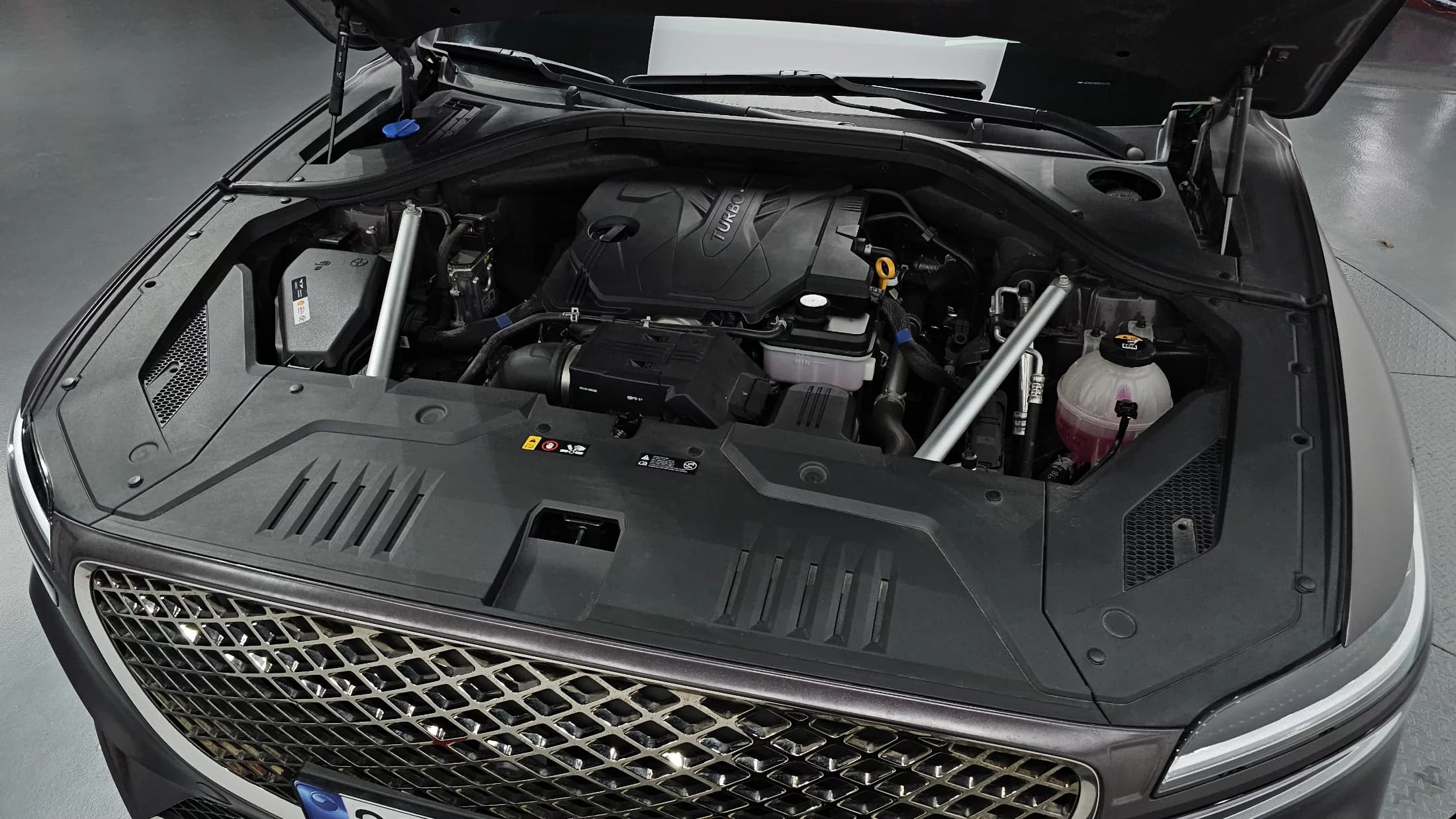 Genesis GV70 2.5T Gasoline AWD, 2023 г. 18416 км. — фото 6