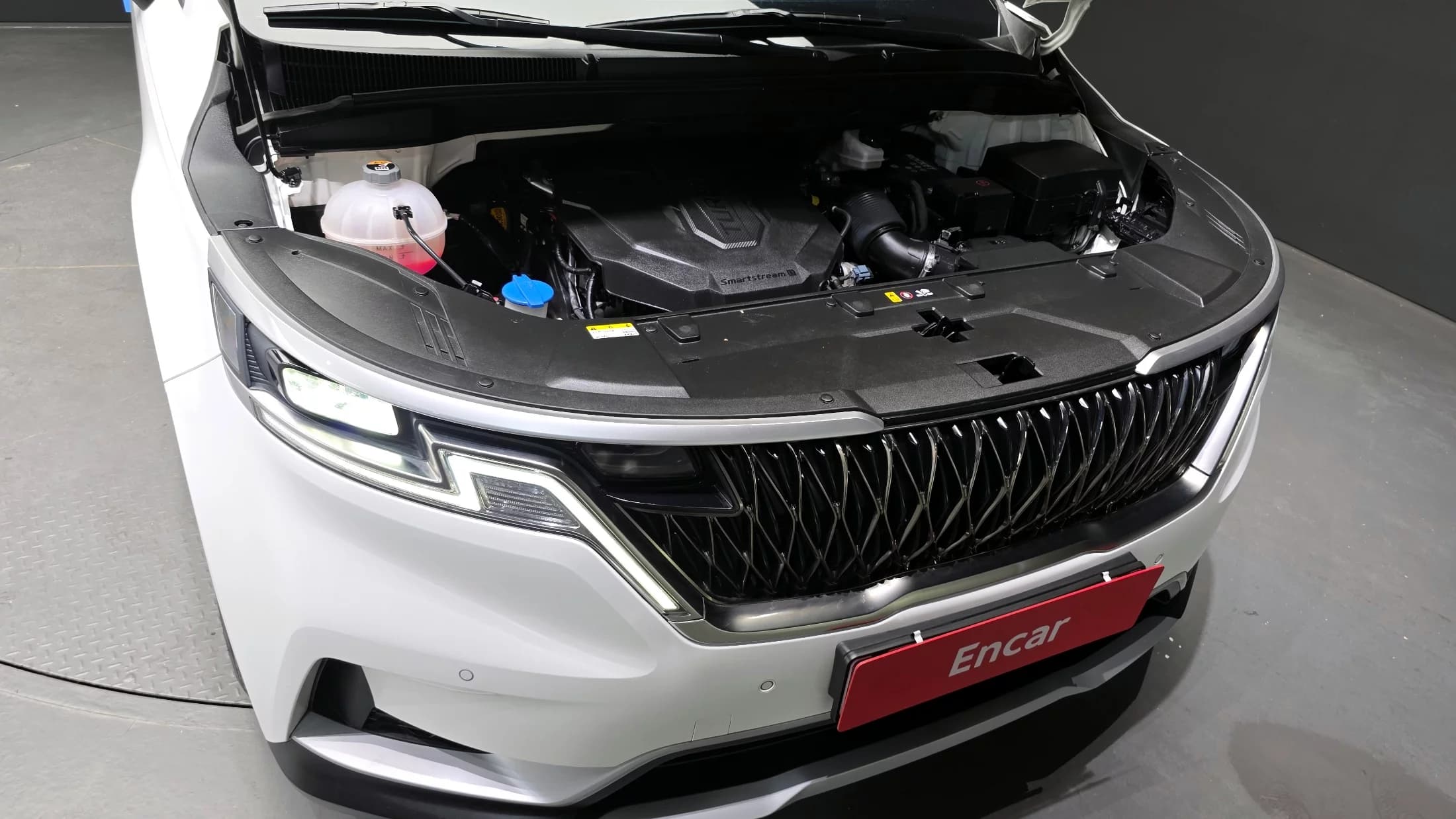 Kia Carnival 9-Seater Prestige, 2022 г. 43951 км. — фото 6