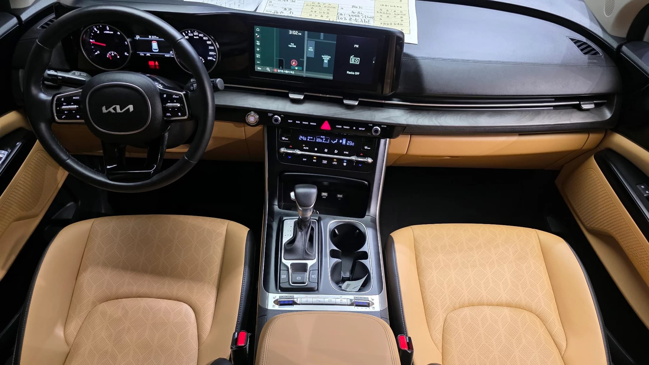 Kia Carnival 9-Seater Prestige, 2022 г. 43951 км. — фото 7
