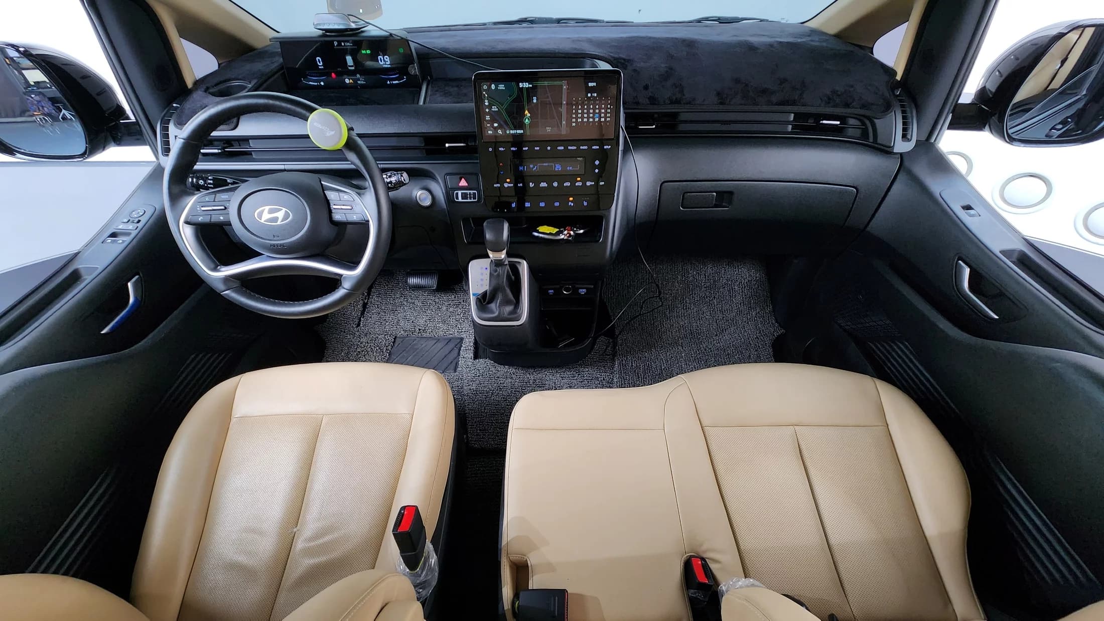 Hyundai Staria Tourer 9-Seater Modern, 2024 г. 9962 км. — фото 7