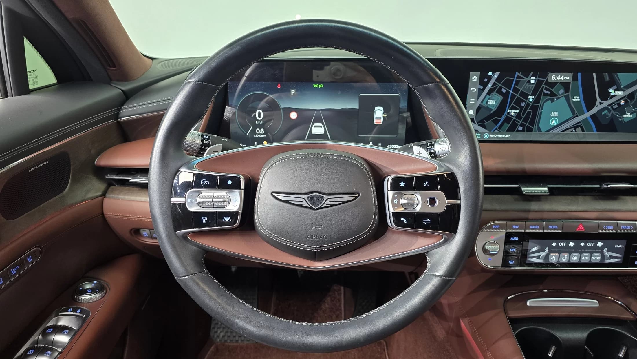 Genesis G90 Gasoline 3.5 Turbo AWD, 2022 г. 43127 км. — фото 13