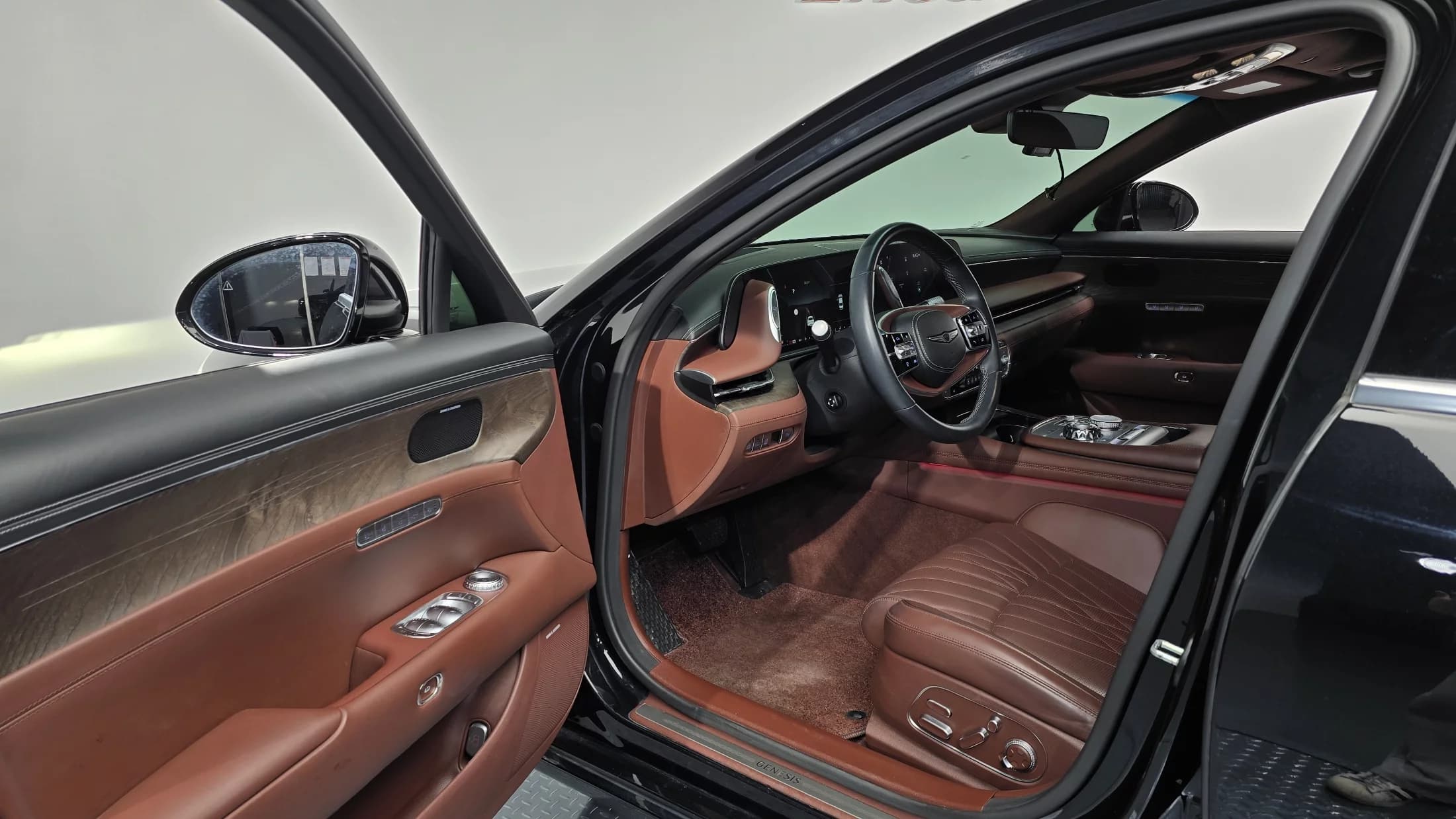 Genesis G90 Gasoline 3.5 Turbo AWD, 2022 г. 43127 км. — фото 10
