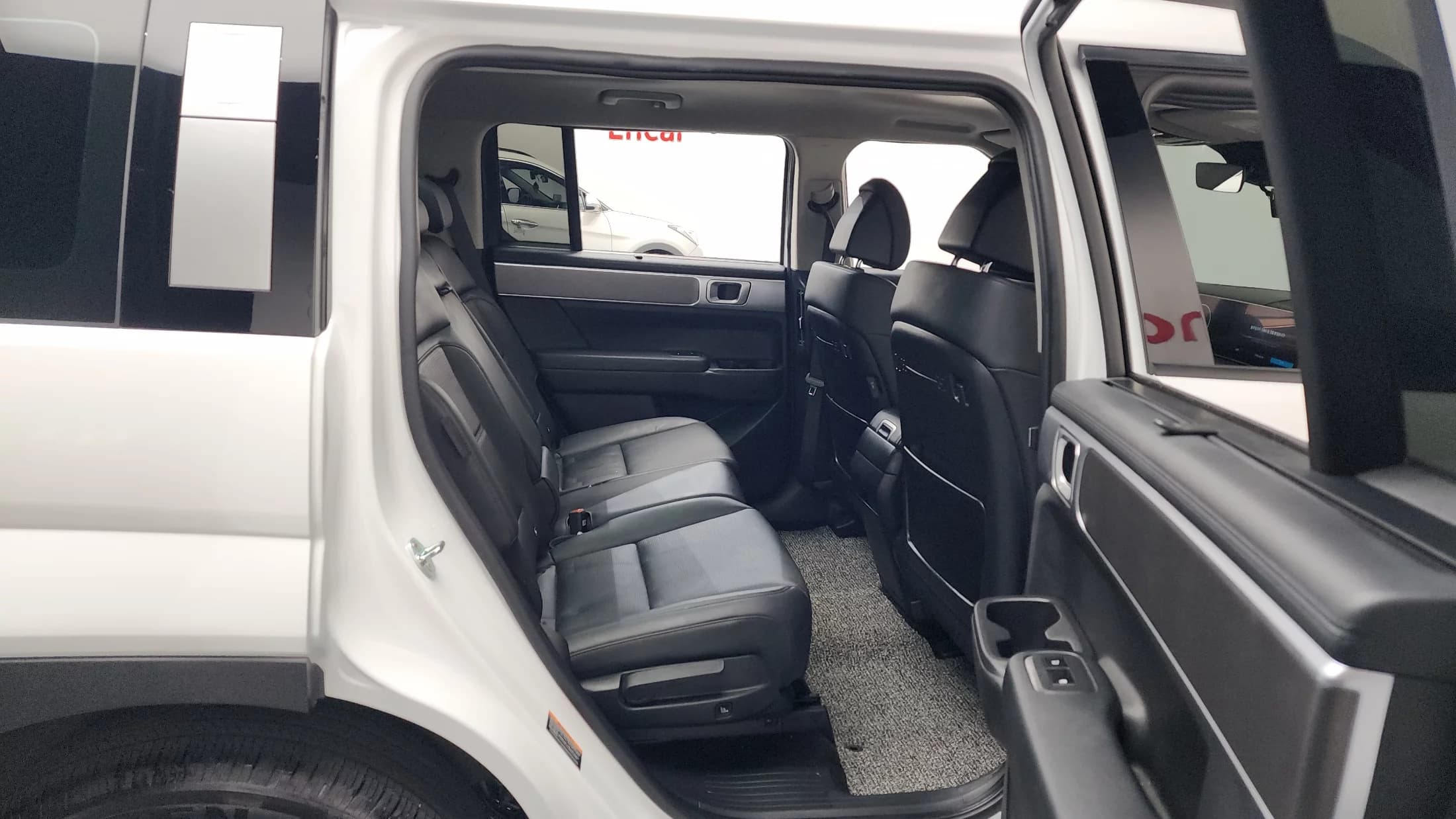 Hyundai Santa Fe Gasoline 2.5T 2WD Prestige, 2024 г. 17239 км. — фото 12