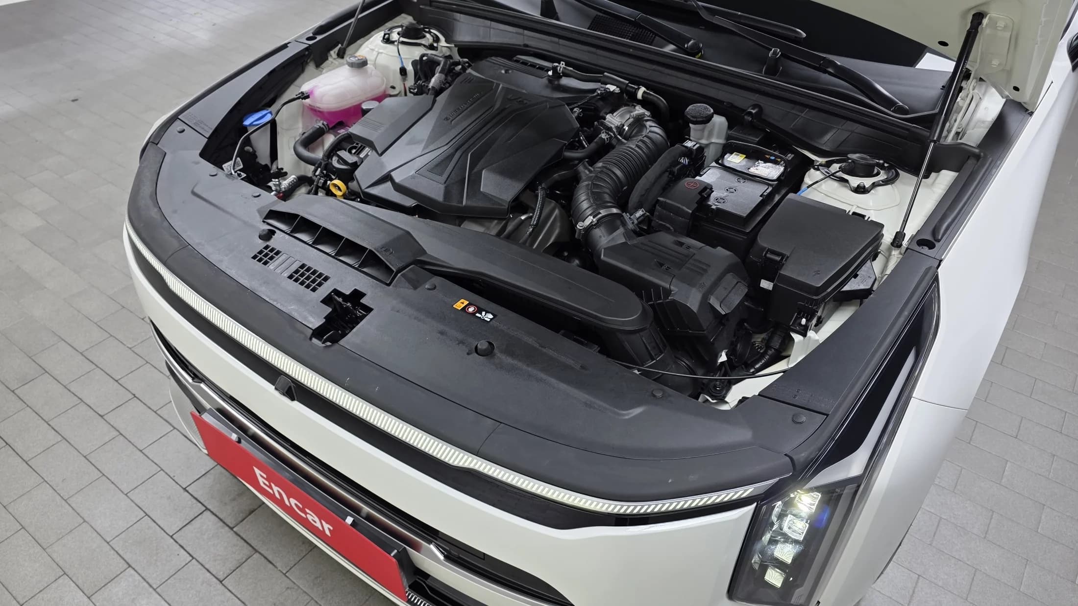 Kia K8 3.5 Gasoline 2WD Signature, 2024 г. 11819 км. — фото 6