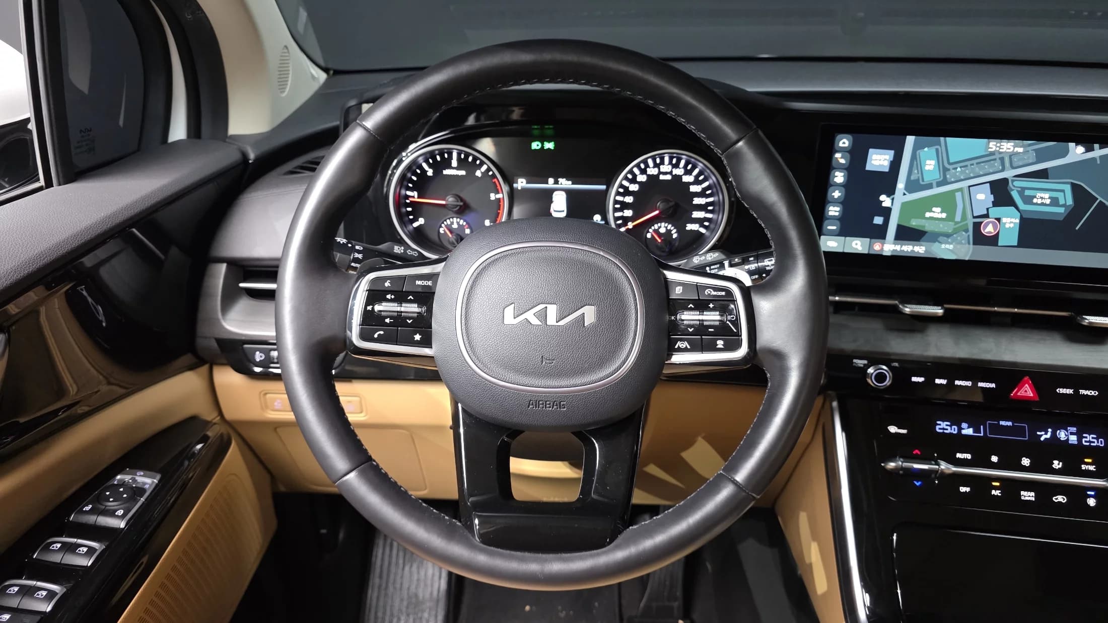 Kia Carnival 9-Seater Noblesse, 2022 г. 90646 км. — фото 14