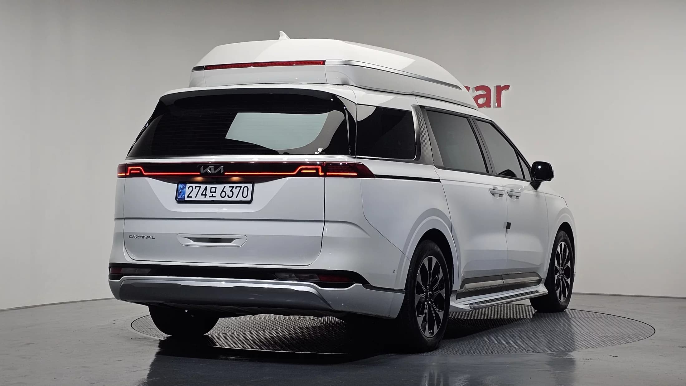 Kia Carnival Gasoline 7-Seater Hi-Limousine Signature, 2021 г. 25590 км. — фото 2