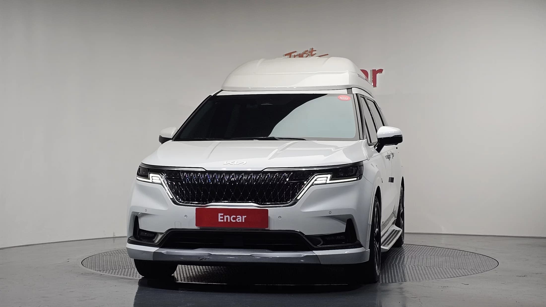 Kia Carnival Gasoline 7-Seater Hi-Limousine Signature, 2021 г. 25590 км. — фото 3