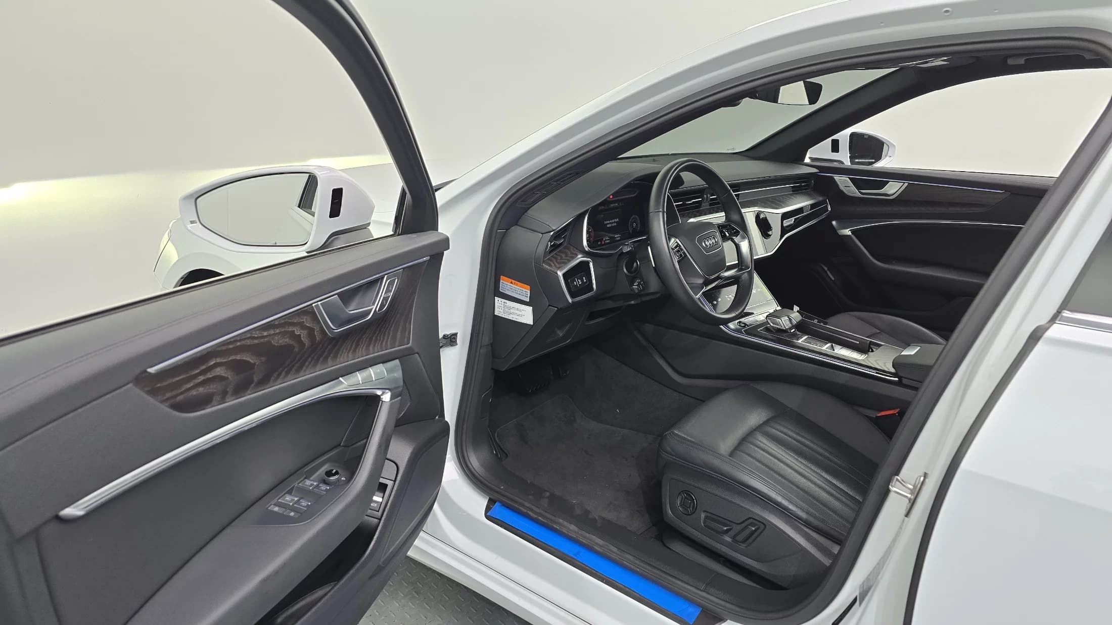 Audi A6 40 TDI Premium, 2022 г. 22212 км. — фото 10