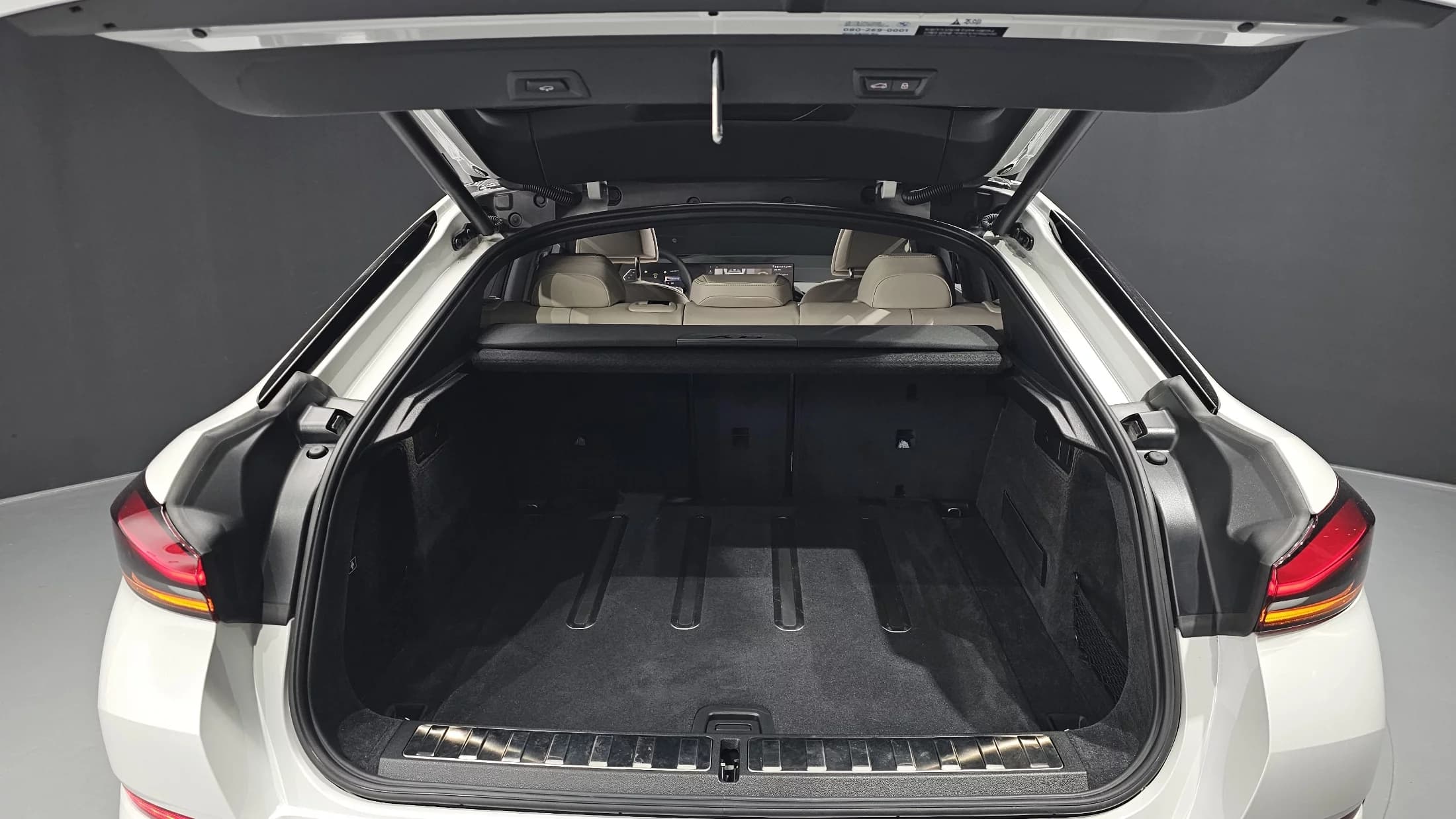 BMW X6 xDrive40d M Sport, 2025 г. 11837 км. — фото 20