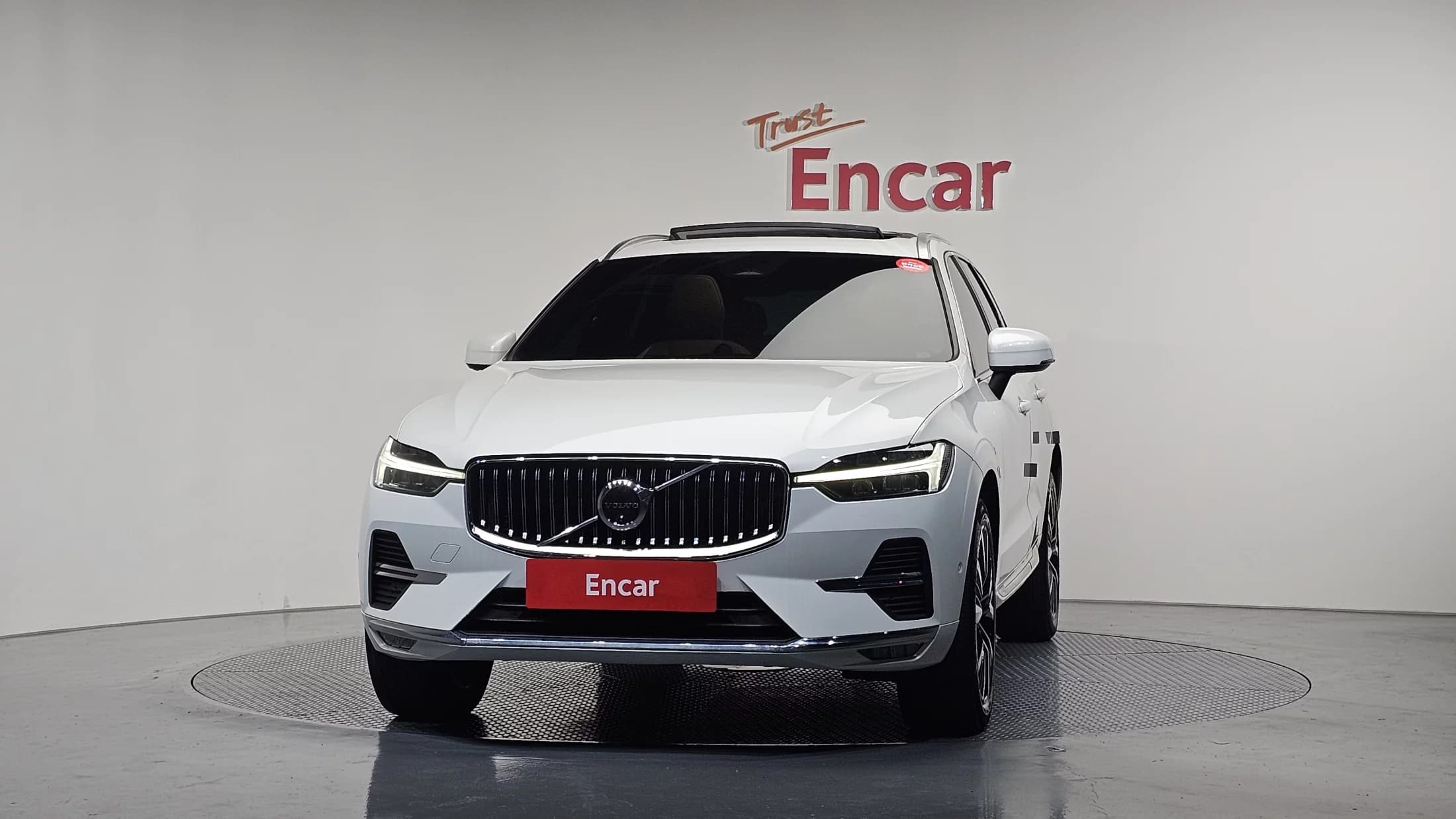 Volvo XC60 B6 Ultimate Bright, 2022 г. 54738 км. — фото 3