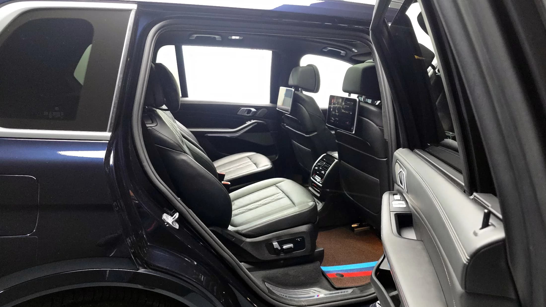 BMW X7 xDrive 40i M Sport 6STR, 2021 г. 84252 км. — фото 12