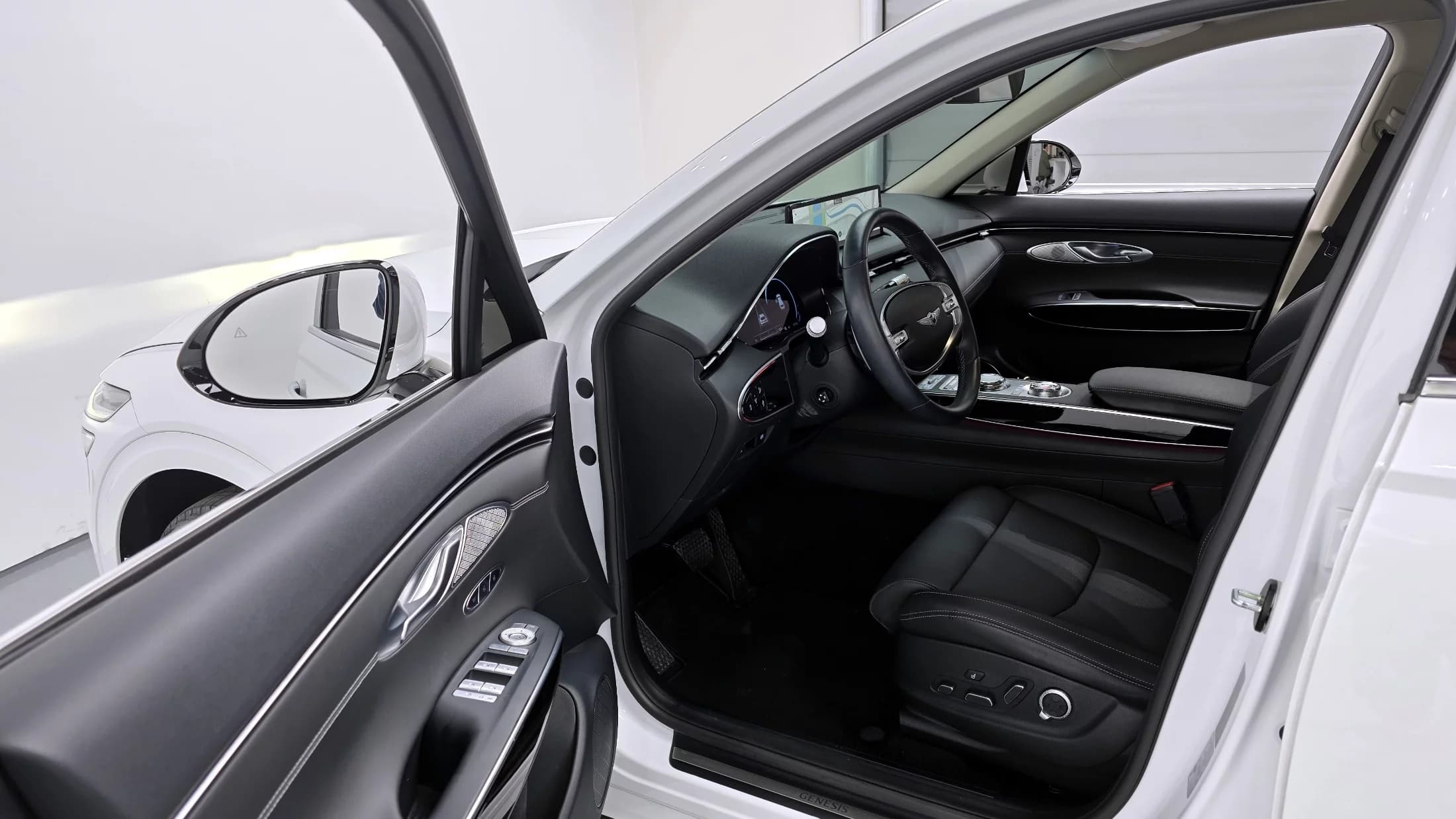 Genesis GV70 2.5T Gasoline AWD, 2021 г. 15890 км. — фото 11