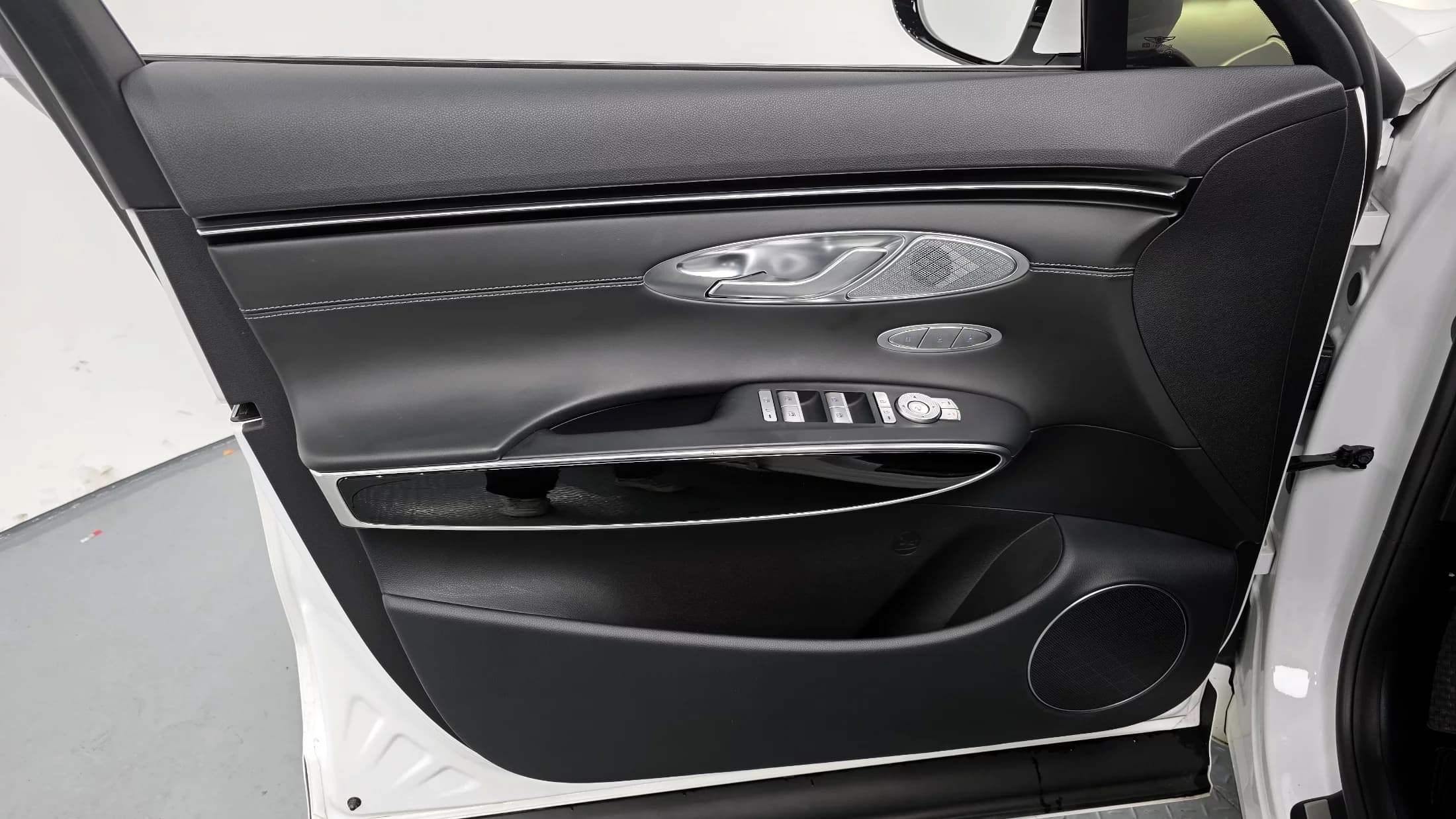 Genesis GV70 2.5T Gasoline AWD, 2021 г. 15890 км. — фото 17