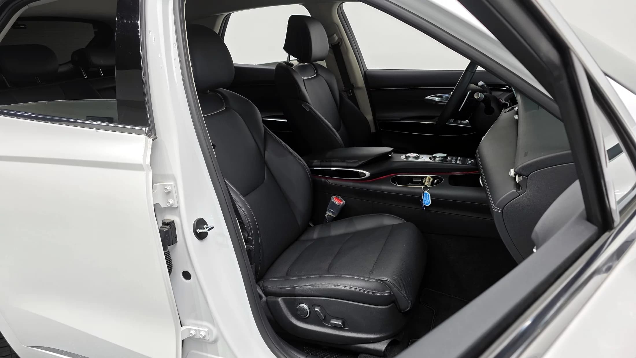 Genesis GV70 2.5T Gasoline AWD, 2021 г. 15890 км. — фото 10
