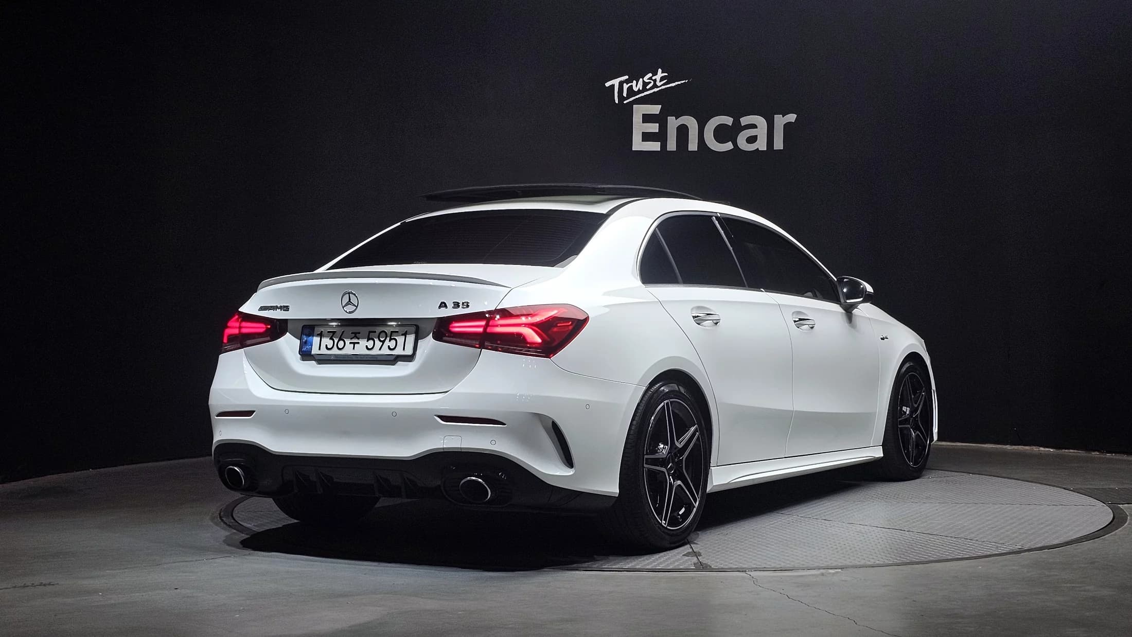 Mercedes-Benz A-Class AMG A35 4MATIC Sedan, 2021 г. 58193 км. — фото 2